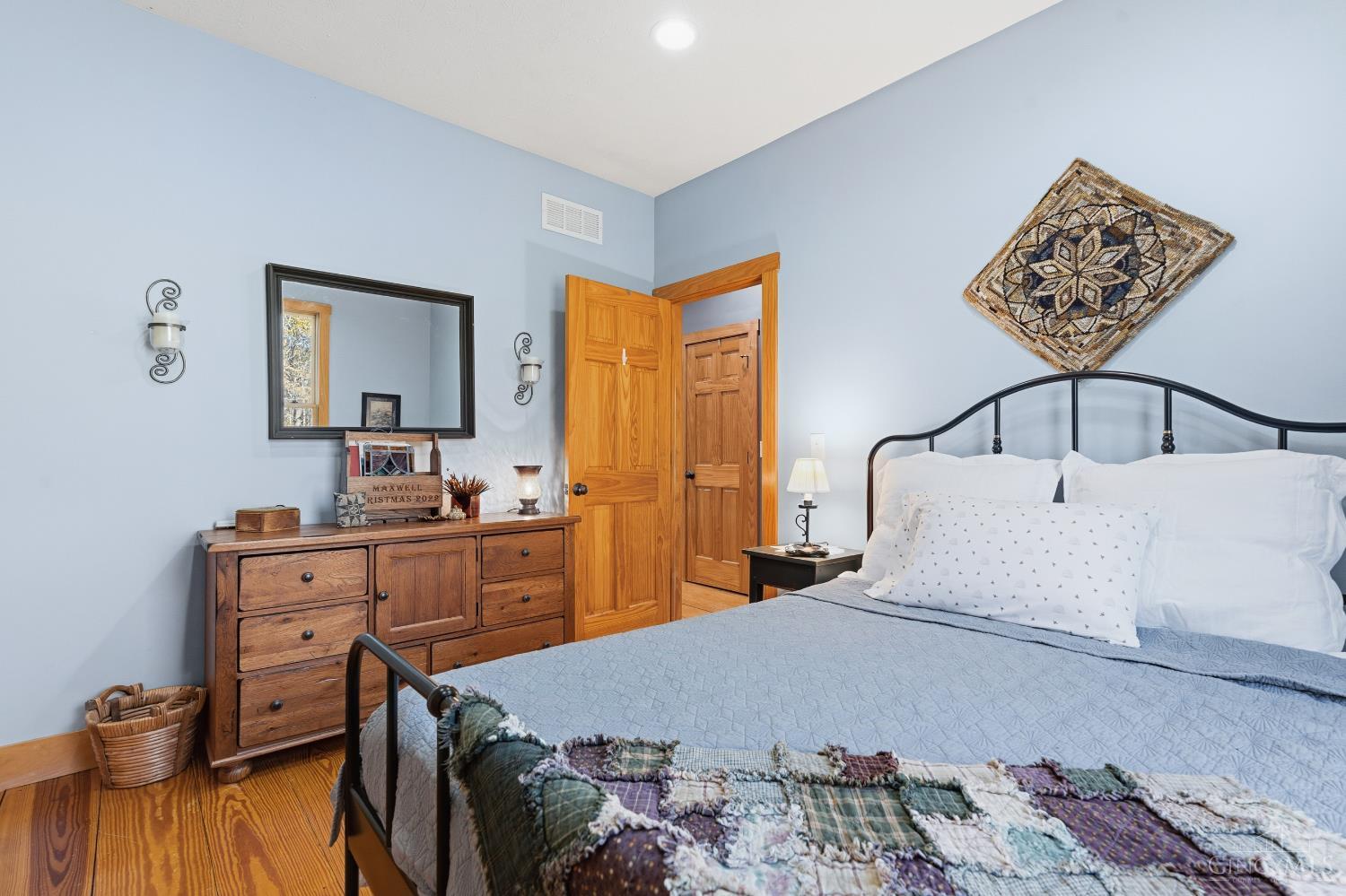 Wilmington, Ohio, 45177, United States, 6 Bedrooms Bedrooms, ,4 BathroomsBathrooms,Residential,For Sale,1989066