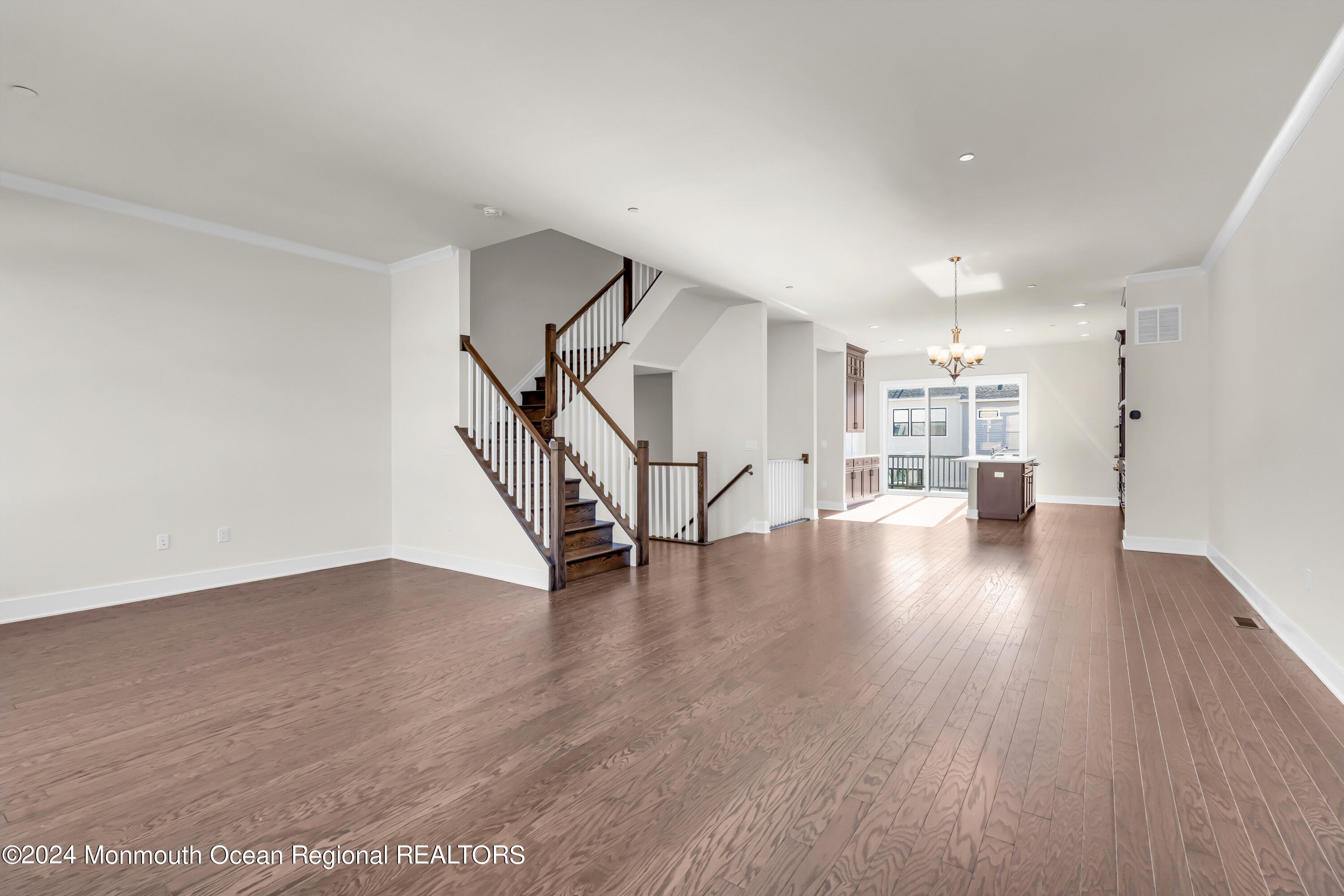 Middletown, New Jersey, 07748, United States, 4 Bedrooms Bedrooms, ,4 BathroomsBathrooms,Residential,For Sale,2001842