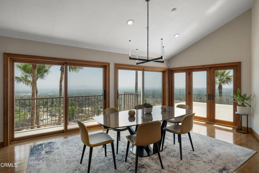 Altadena, California, 91001, United States, 5 Bedrooms Bedrooms, ,6 BathroomsBathrooms,Residential,For Sale,1989048