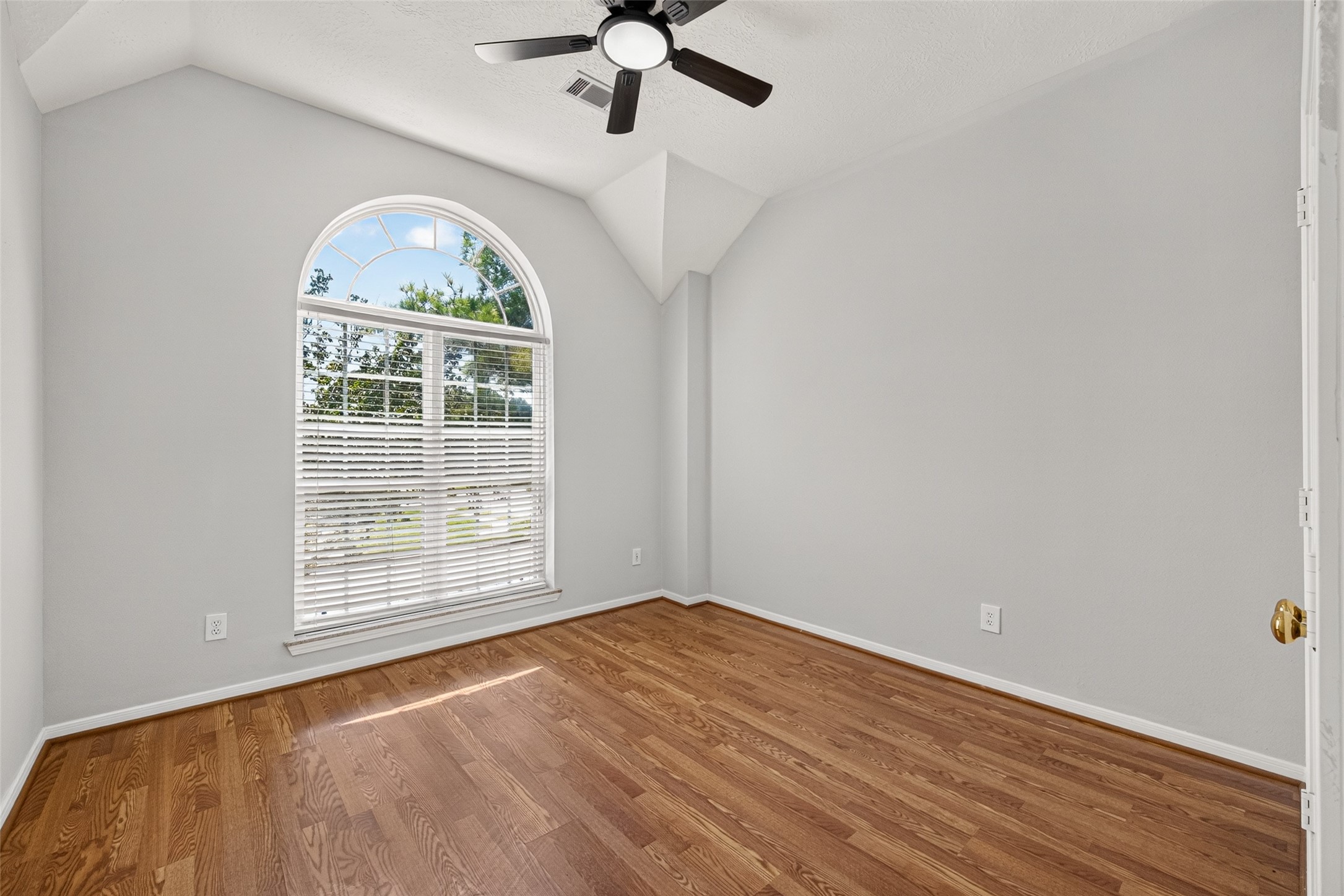  10319 N Laurel Branch Drive - 物件實景