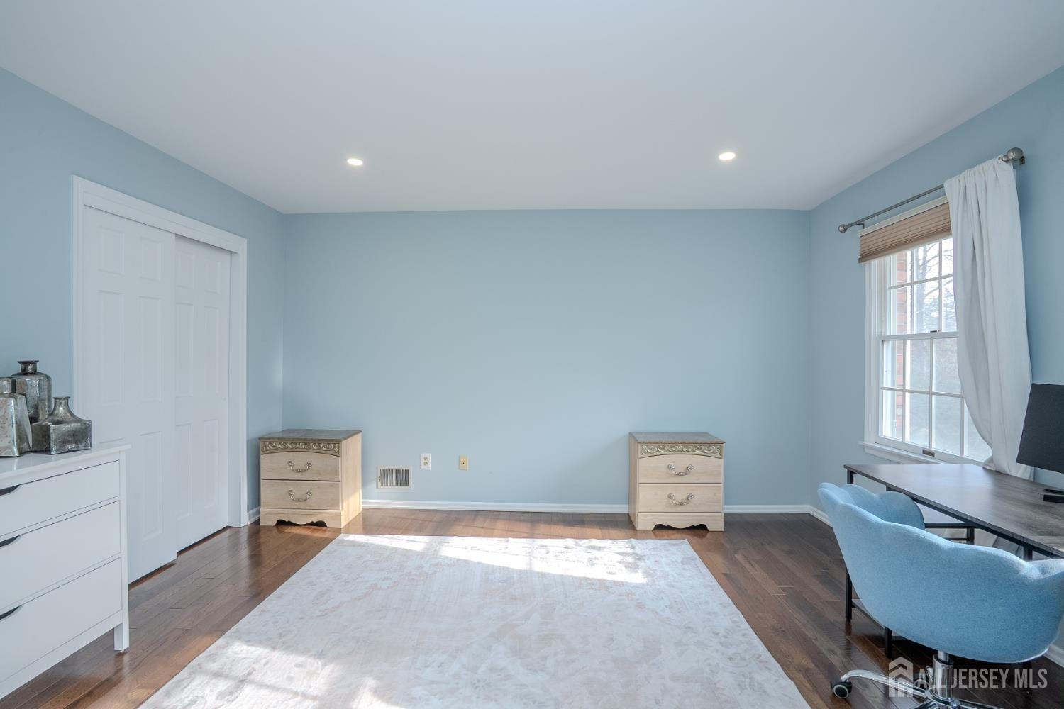 North Brunswick, New Jersey, 08902, United States, 5 Bedrooms Bedrooms, ,3 BathroomsBathrooms,Residential,For Sale,2002843