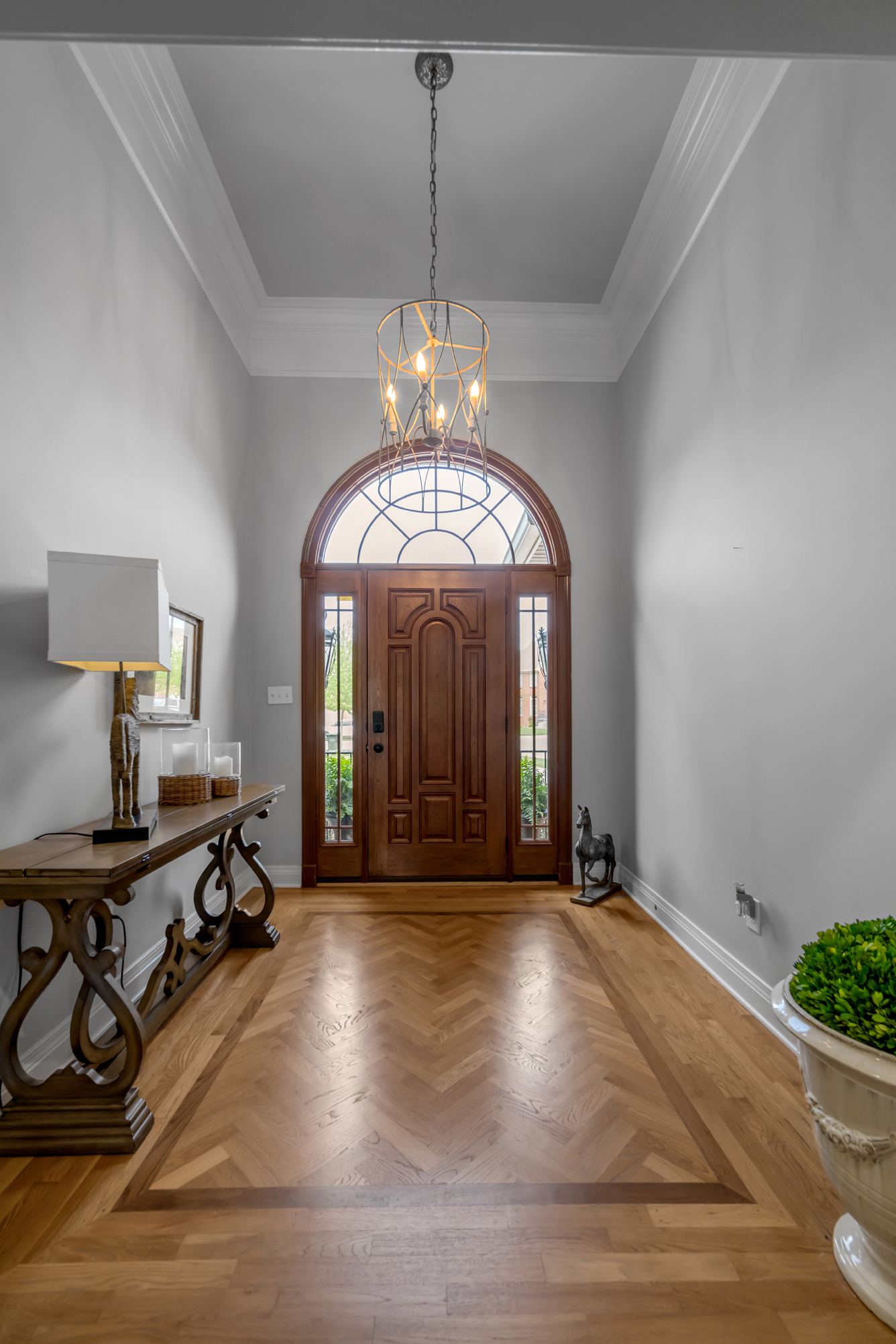  3128 Weymouth Court - 物件實景