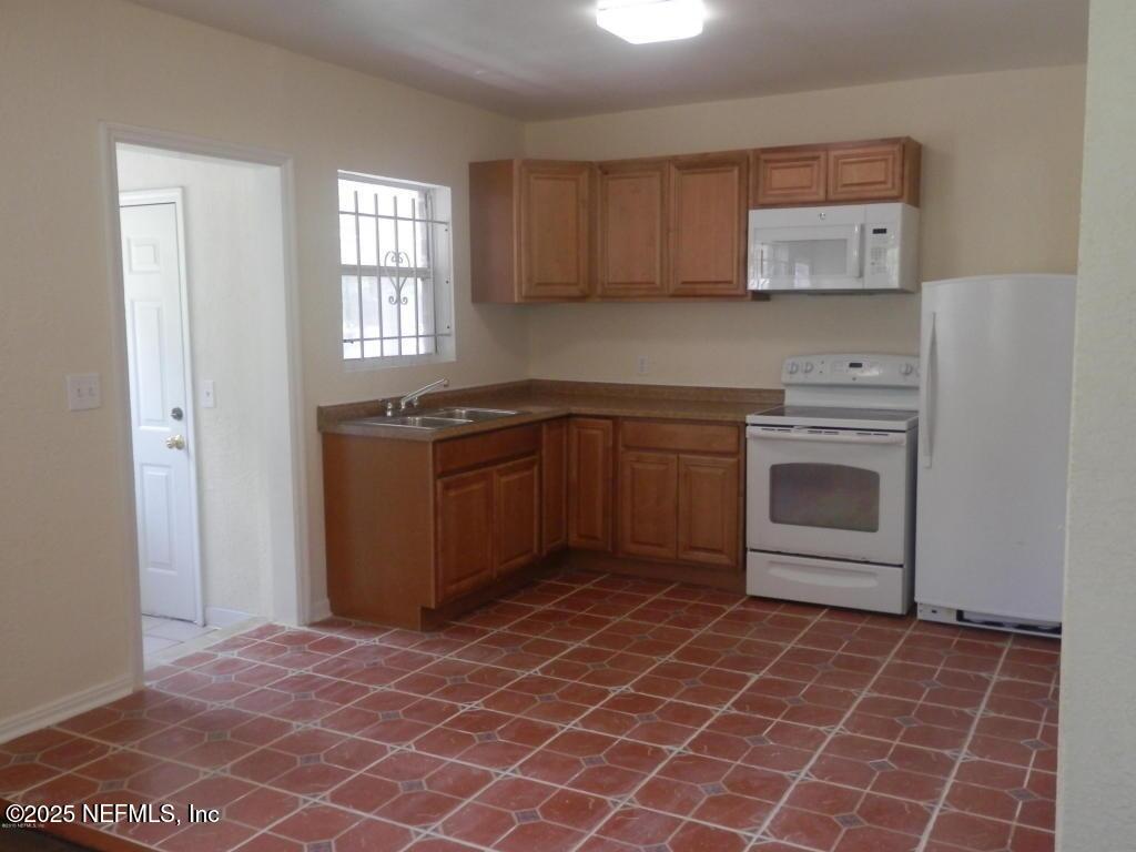 Jacksonville, Florida, 32206, United States, 16 Bedrooms Bedrooms, ,9 BathroomsBathrooms,Residential,For Sale,1804058