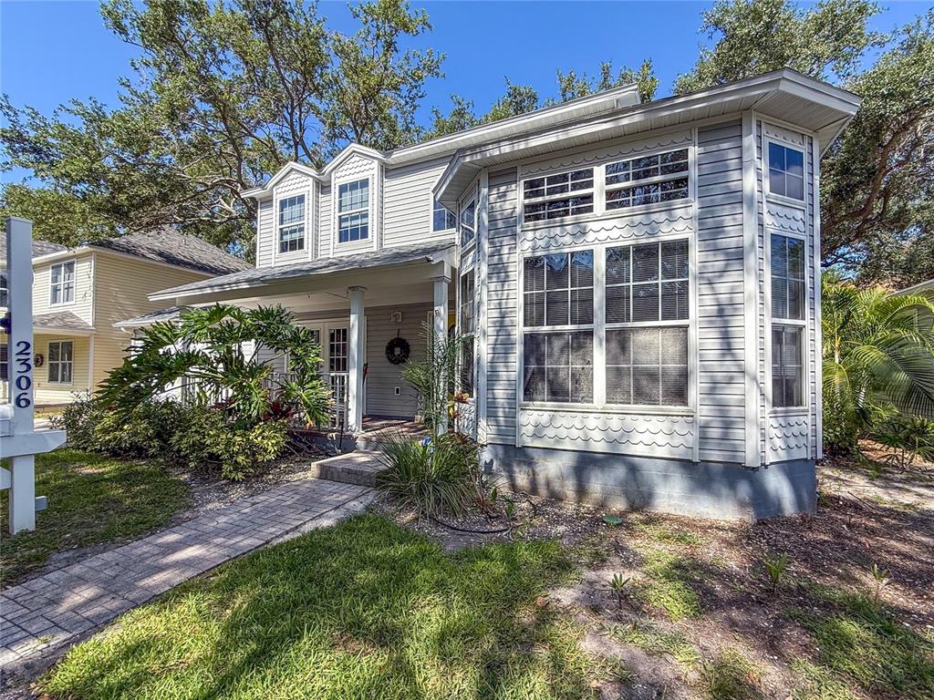 Bradenton, Florida, 34209, United States, 3 Bedrooms Bedrooms, ,3 BathroomsBathrooms,Residential,For Sale,1829594