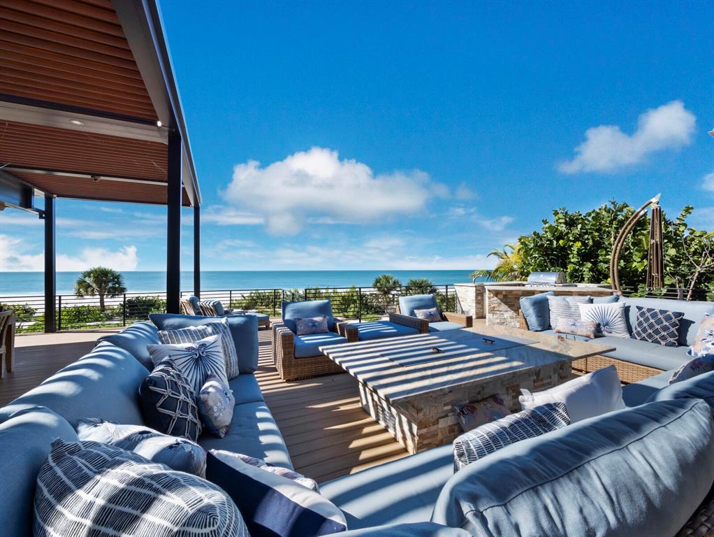 Longboat Key, Florida, 34228, United States, 8 Bedrooms Bedrooms, ,10 BathroomsBathrooms,Residential,For Sale,1997316