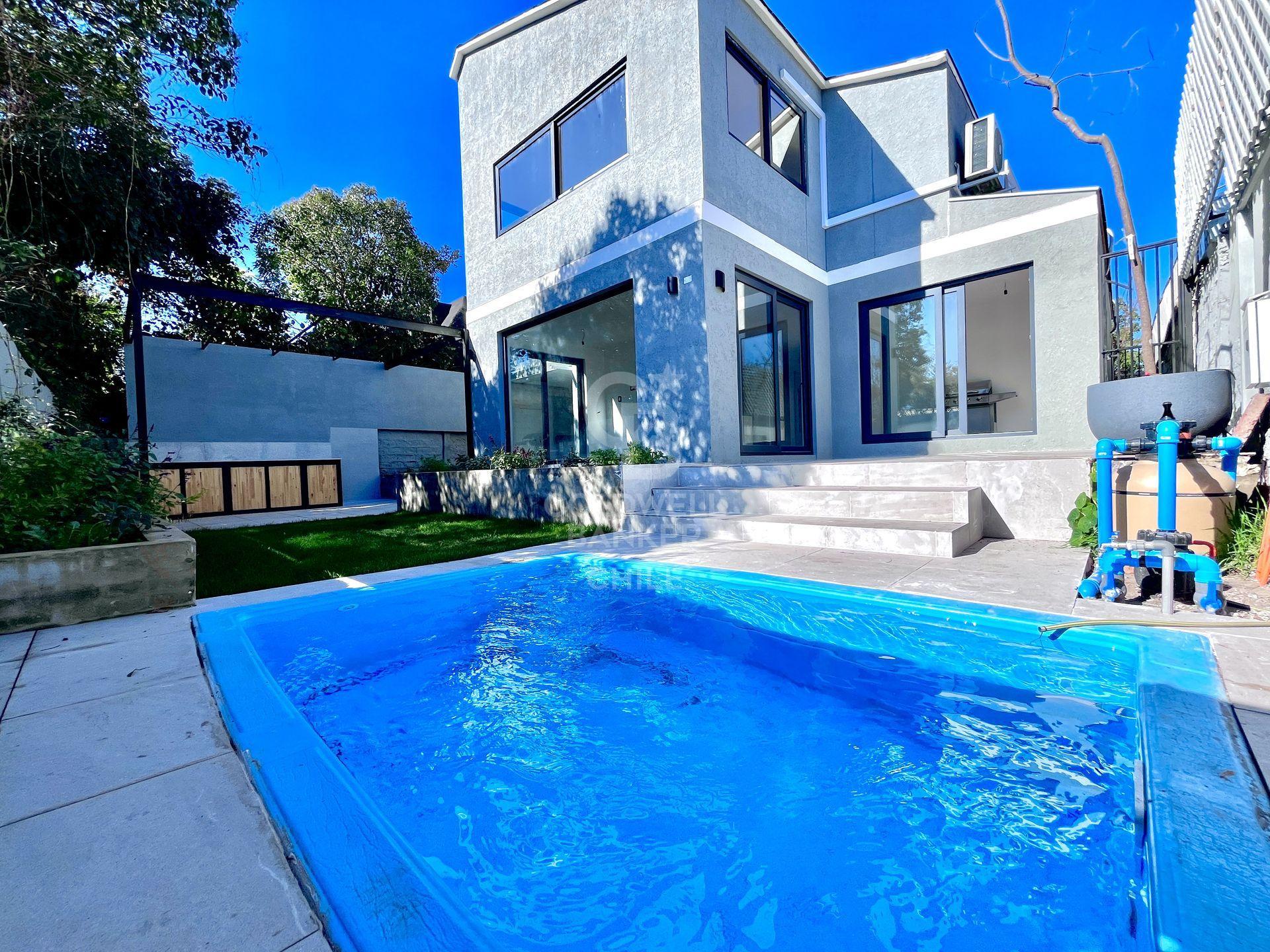 Vitacura, Chile, 3 Bedrooms Bedrooms, ,4 BathroomsBathrooms,Residential,For Sale,1898665