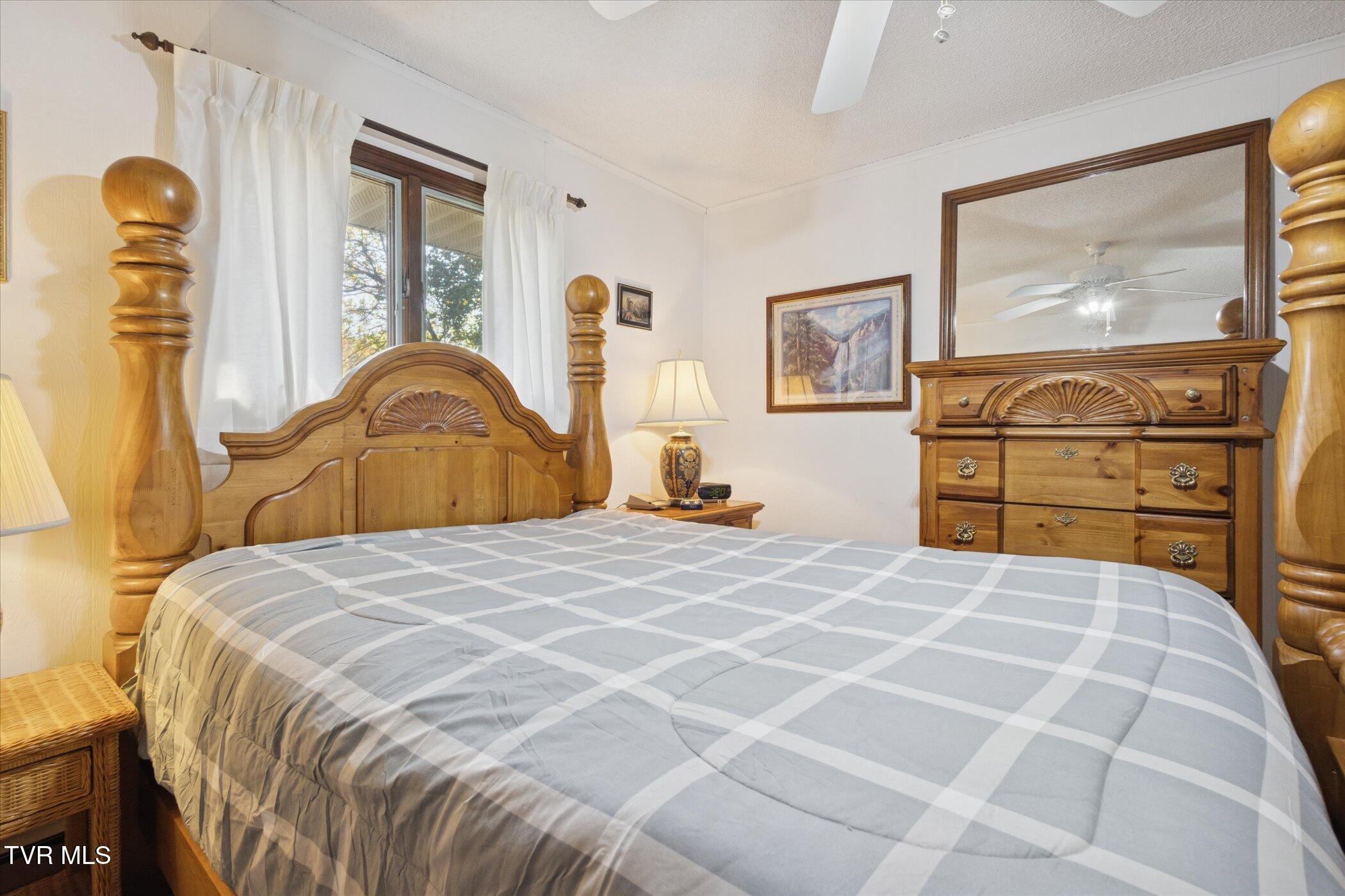 Johnson City, Tennessee, 37604, United States, 4 Bedrooms Bedrooms, ,3 BathroomsBathrooms,Residential,For Sale,1978550