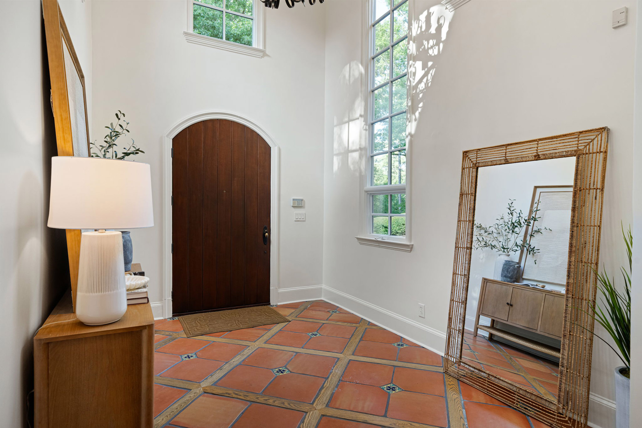  Remarkable Spanish-style Estate on 3.8+/- Private Acres - 物件實景