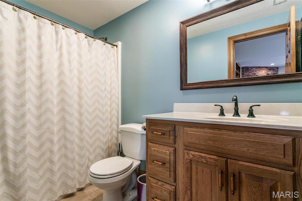 Glen Carbon, Illinois, 62034, United States, 3 Bedrooms Bedrooms, ,4 BathroomsBathrooms,Residential,For Sale,1840876