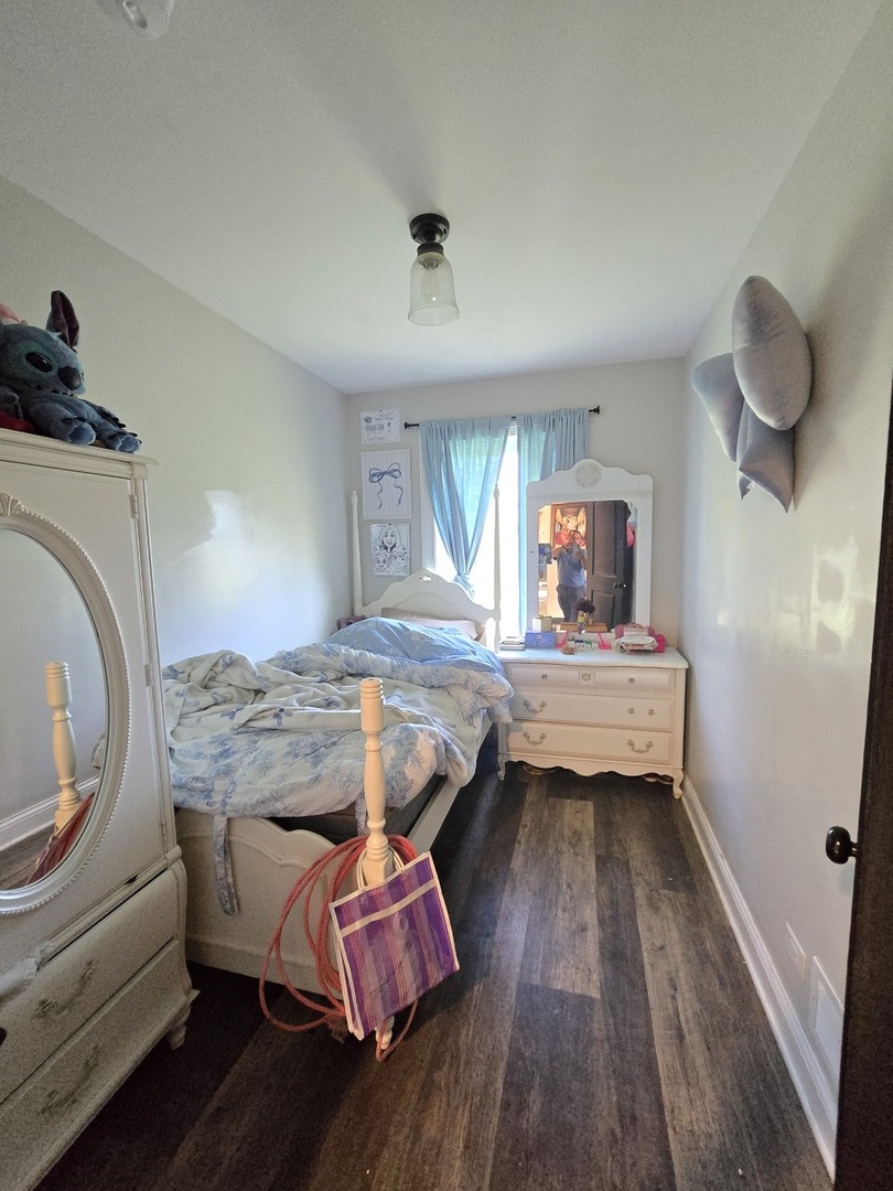 Wadsworth, Illinois, 60083, United States, 3 Bedrooms Bedrooms, ,2 BathroomsBathrooms,Residential,For Sale,1924049