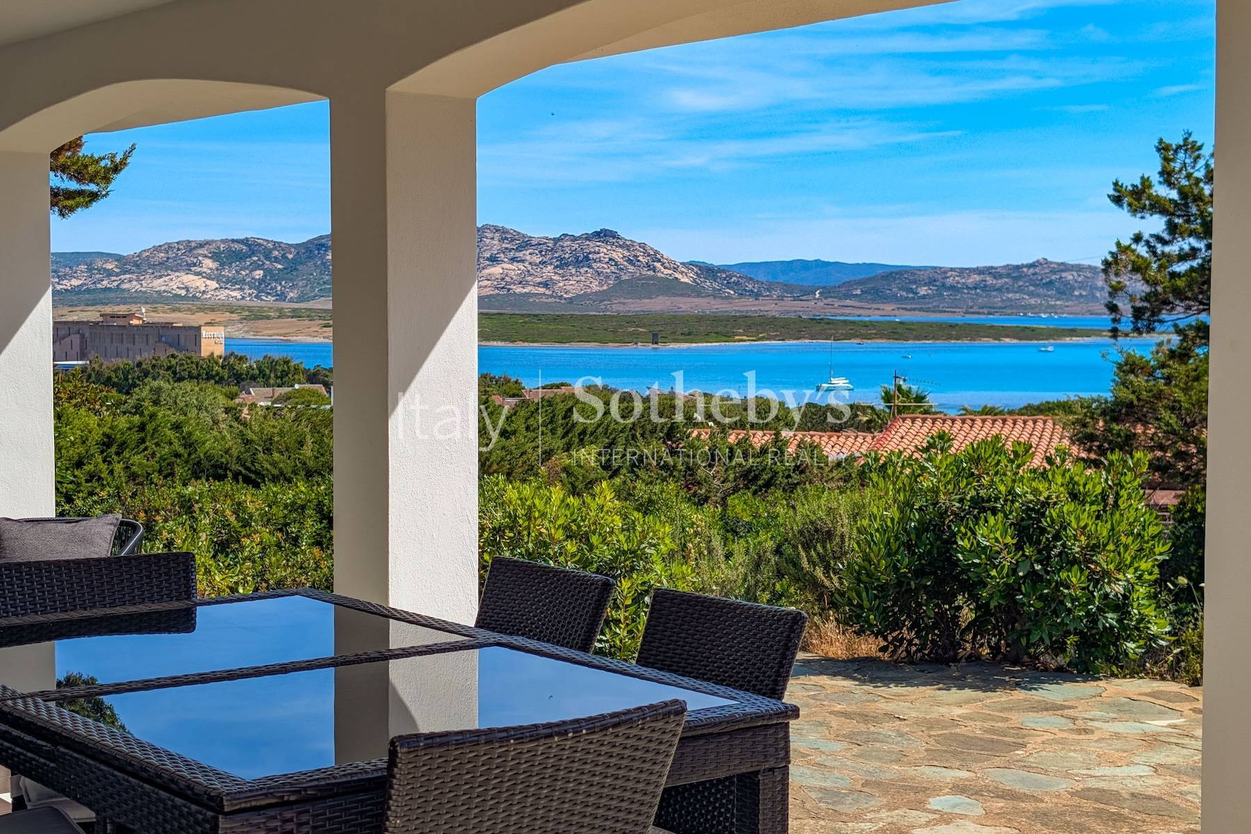  Panoramic Villa Overlooking the Iconic La Pelosa Coastline - 物件實景