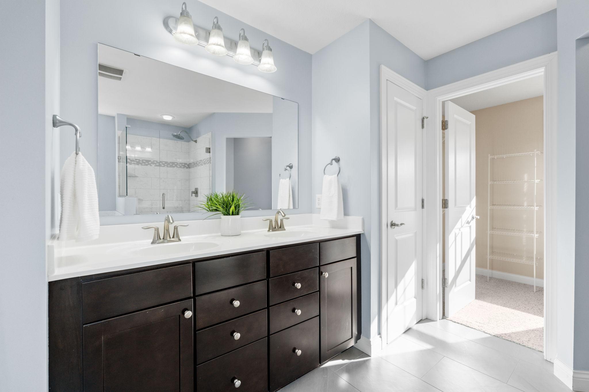 Minnetonka, Minnesota, 55343, United States, 5 Bedrooms Bedrooms, ,3 BathroomsBathrooms,Residential,For Sale,1987547