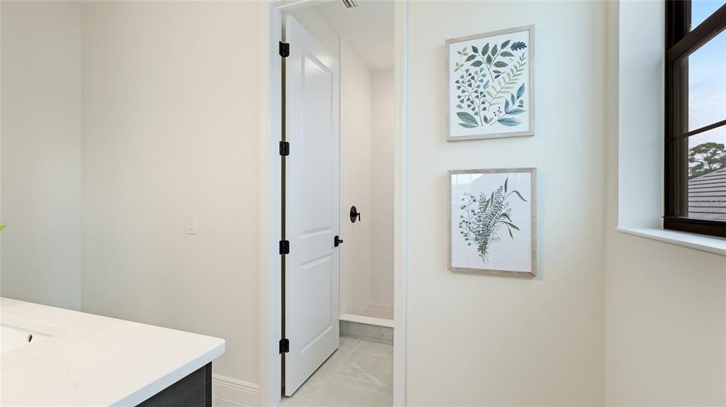 Sarasota, Florida, 34240, United States, 4 Bedrooms Bedrooms, ,4 BathroomsBathrooms,Residential,For Sale,1987779