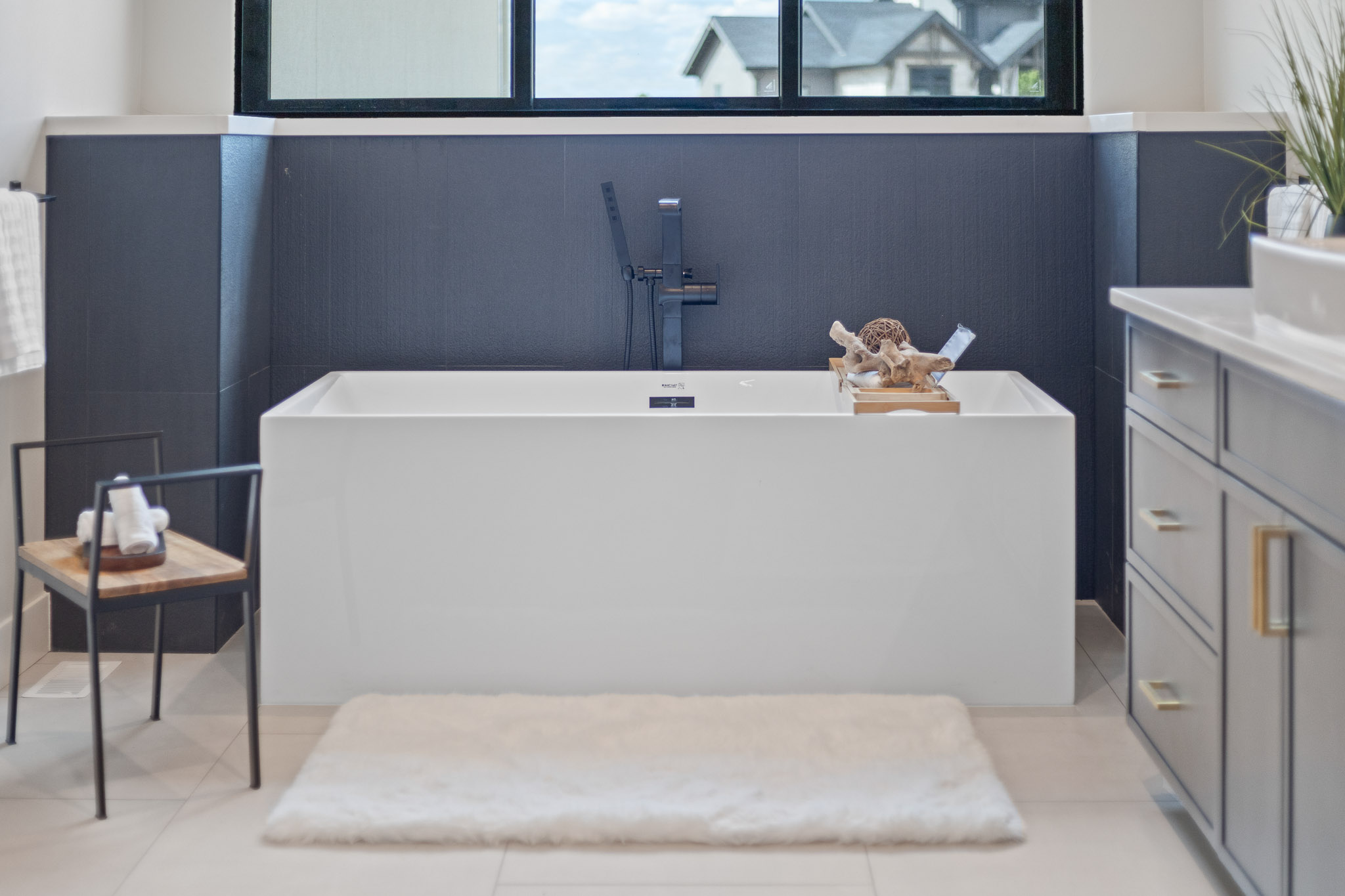  Designed to live beautifully from front to back - 物件實景