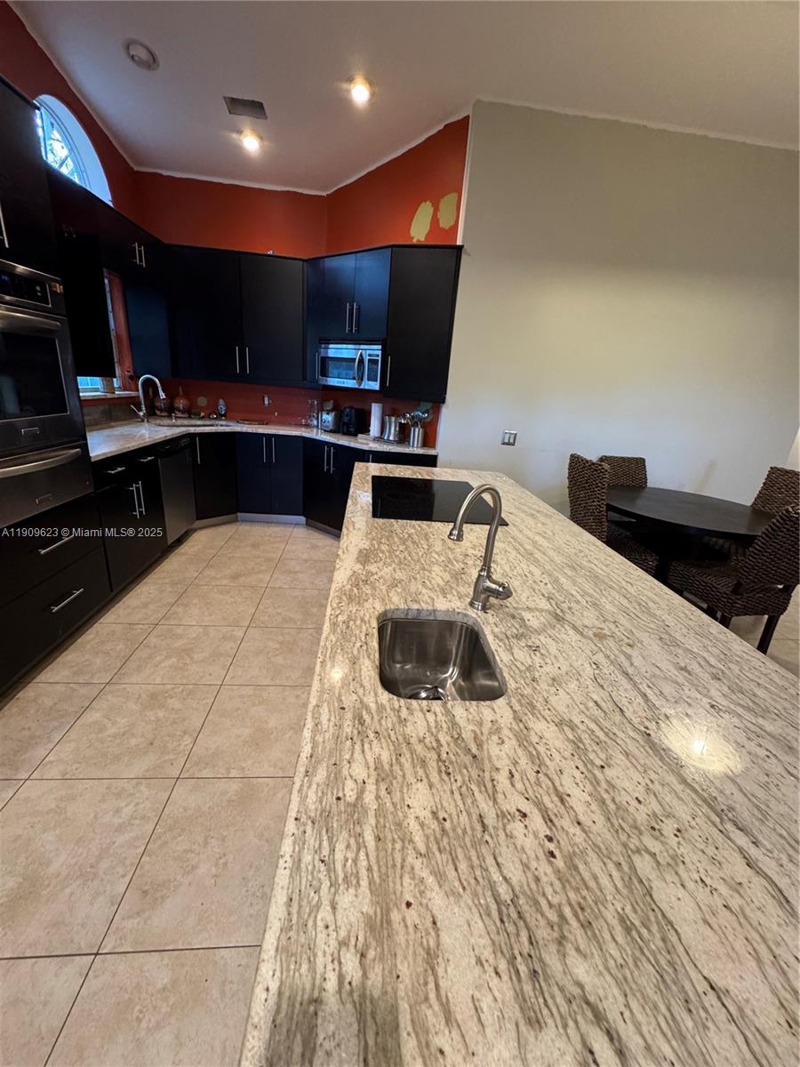 Weston, Florida, 33326, United States, 3 Bedrooms Bedrooms, ,2 BathroomsBathrooms,Residential,For Sale,1991492