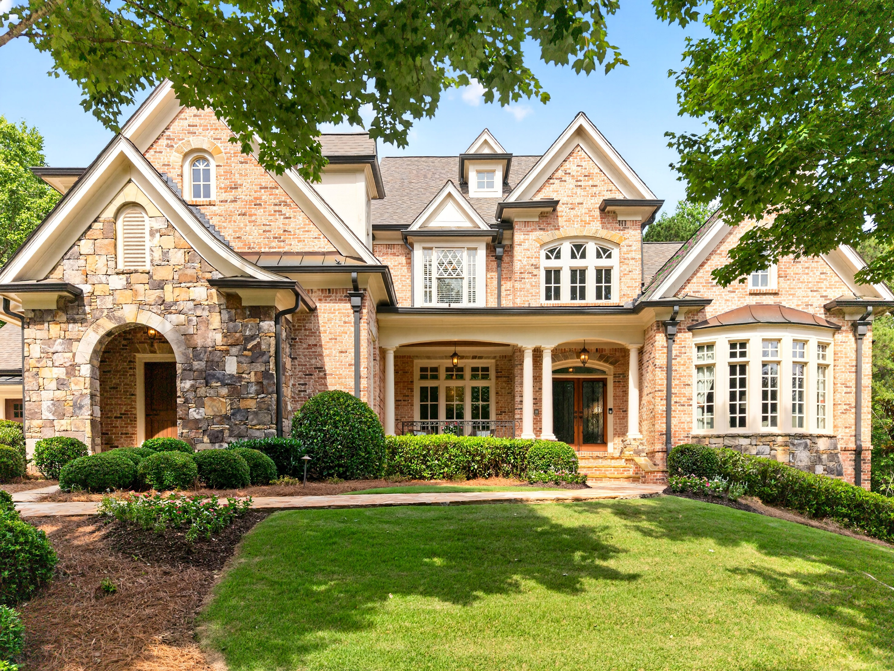  Luxury Estate Living Meets Modern Sophistication - 物件實景