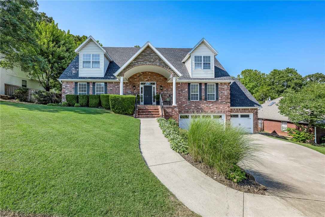 2370 E Meandering Way, Fayetteville, Arkansas, 72701, United States, 4 Bedrooms Bedrooms, ,5 BathroomsBathrooms,Residential,For Sale,2370 E Meandering Way,1618973