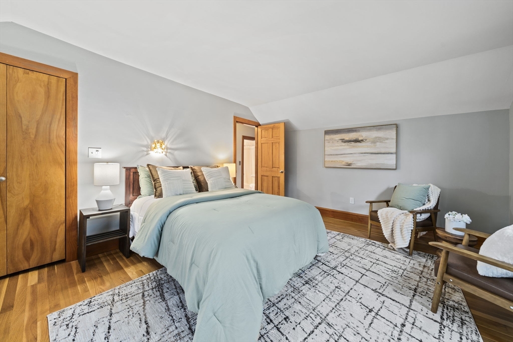 Newton, Massachusetts, 02458, United States, 3 Bedrooms Bedrooms, ,2 BathroomsBathrooms,Residential,For Sale,1939468
