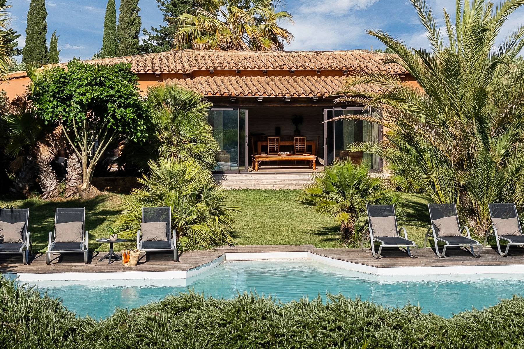  Private villa with pool - 物件實景