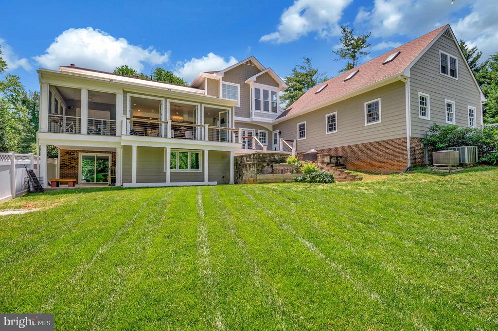 Fredericksburg, Virginia, 22405, United States, 5 Bedrooms Bedrooms, ,5 BathroomsBathrooms,Residential,For Sale,1825163