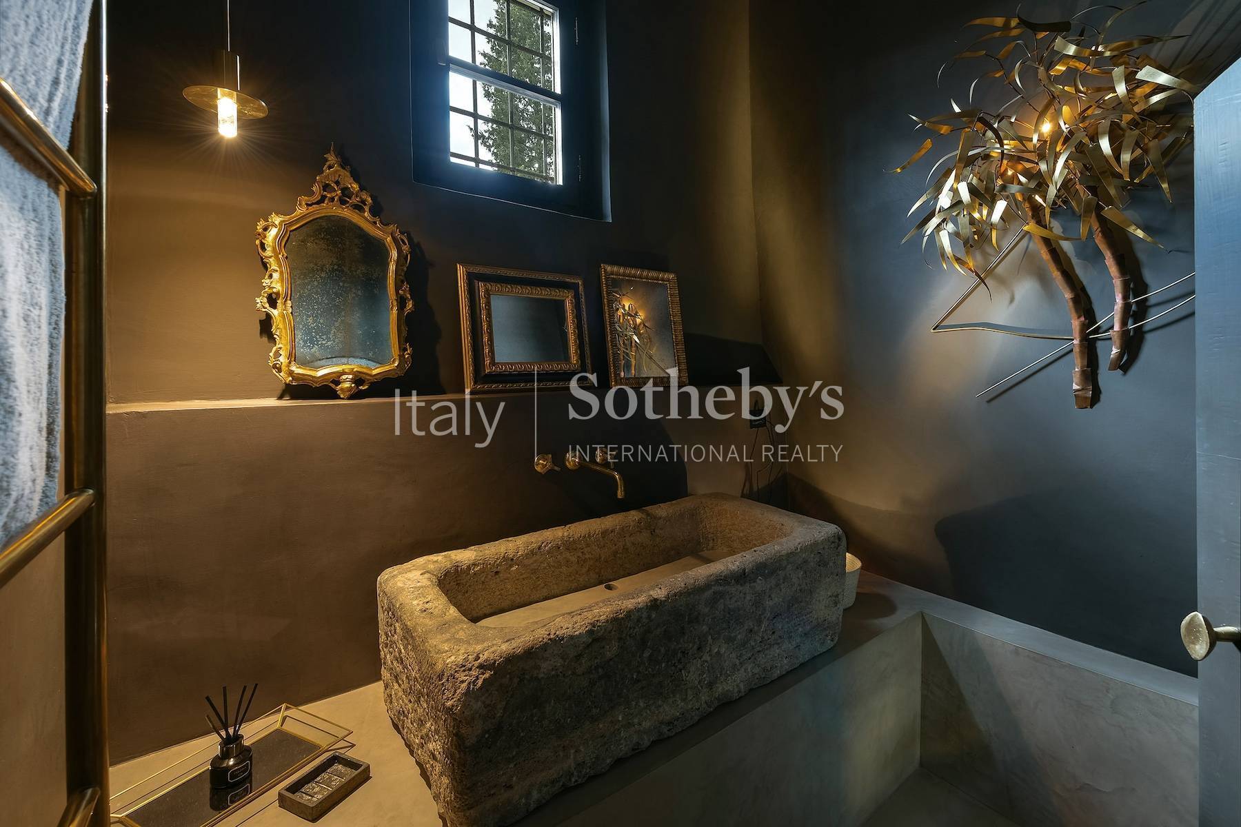  Splendid renovated castle with pool in the Florentine Chianti - 物件實景