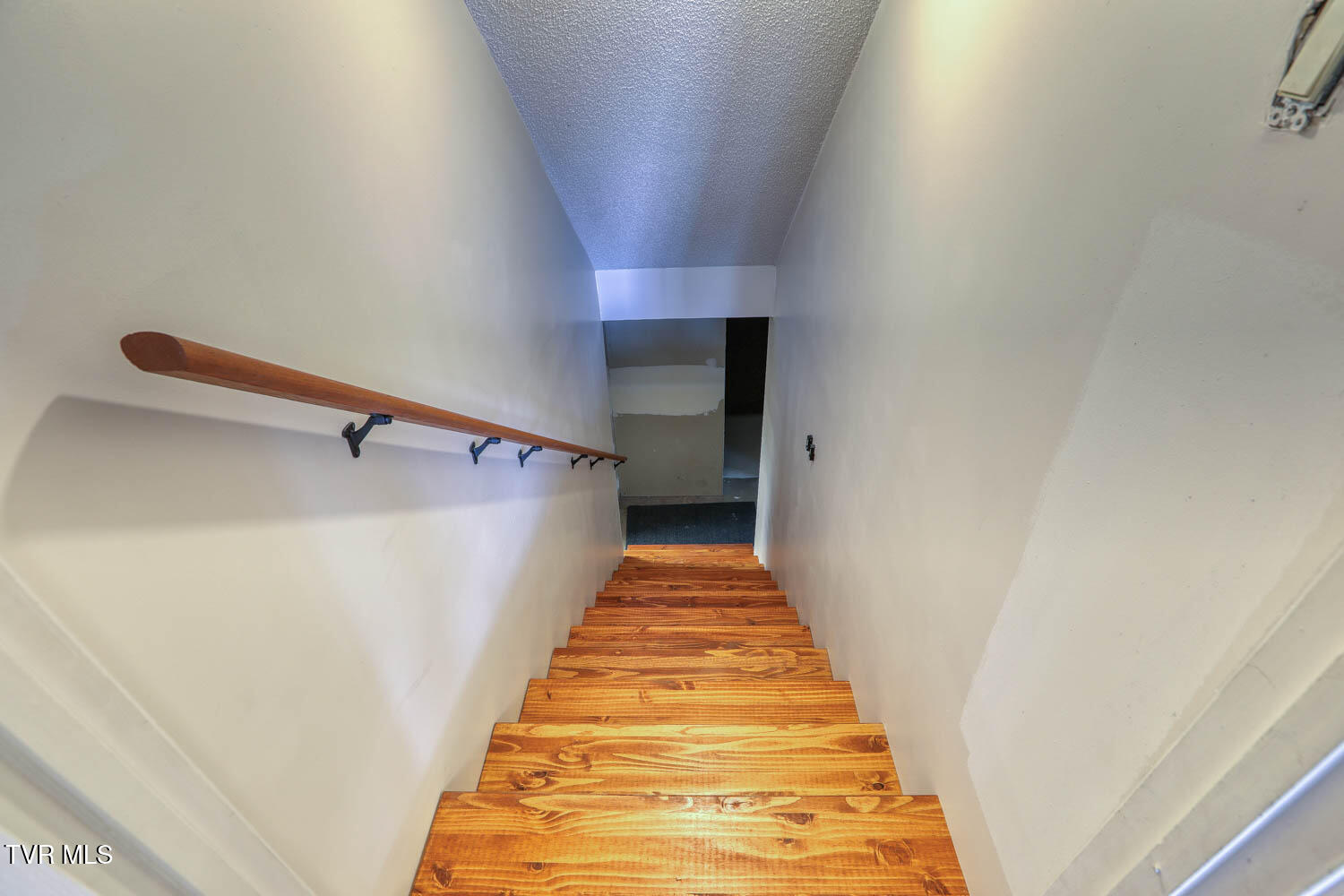 Rogersville, Tennessee, 37857, United States, 4 Bedrooms Bedrooms, ,4 BathroomsBathrooms,Residential,For Sale,1977931