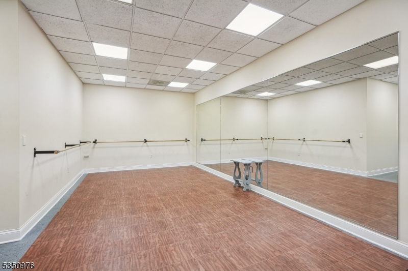 Rockaway Twp., New Jersey, 07866, United States, 2 Bedrooms Bedrooms, ,2 BathroomsBathrooms,Residential,For Sale,1770221