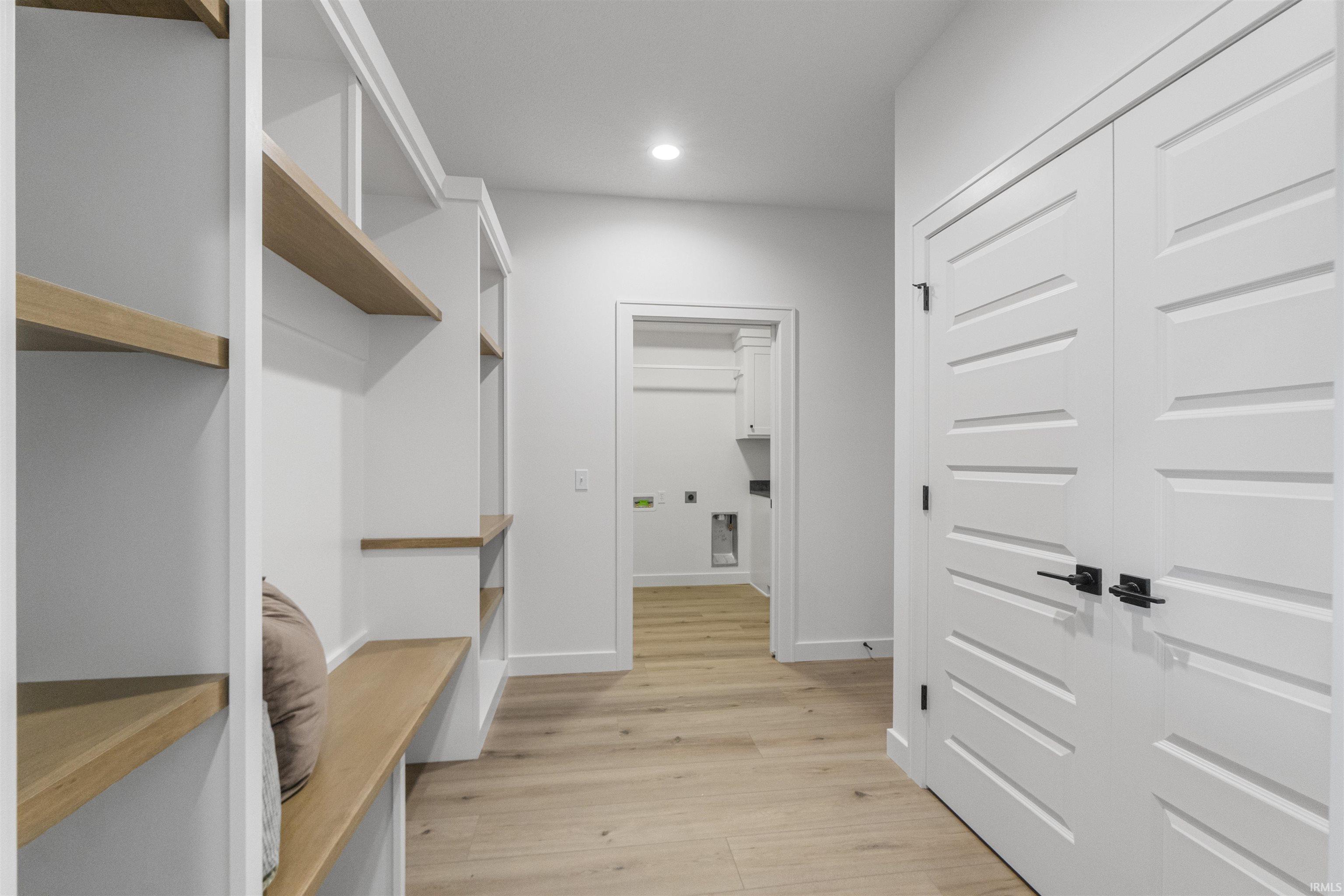 Huntertown, Indiana, 46748, United States, 4 Bedrooms Bedrooms, ,4 BathroomsBathrooms,Residential,For Sale,1977042