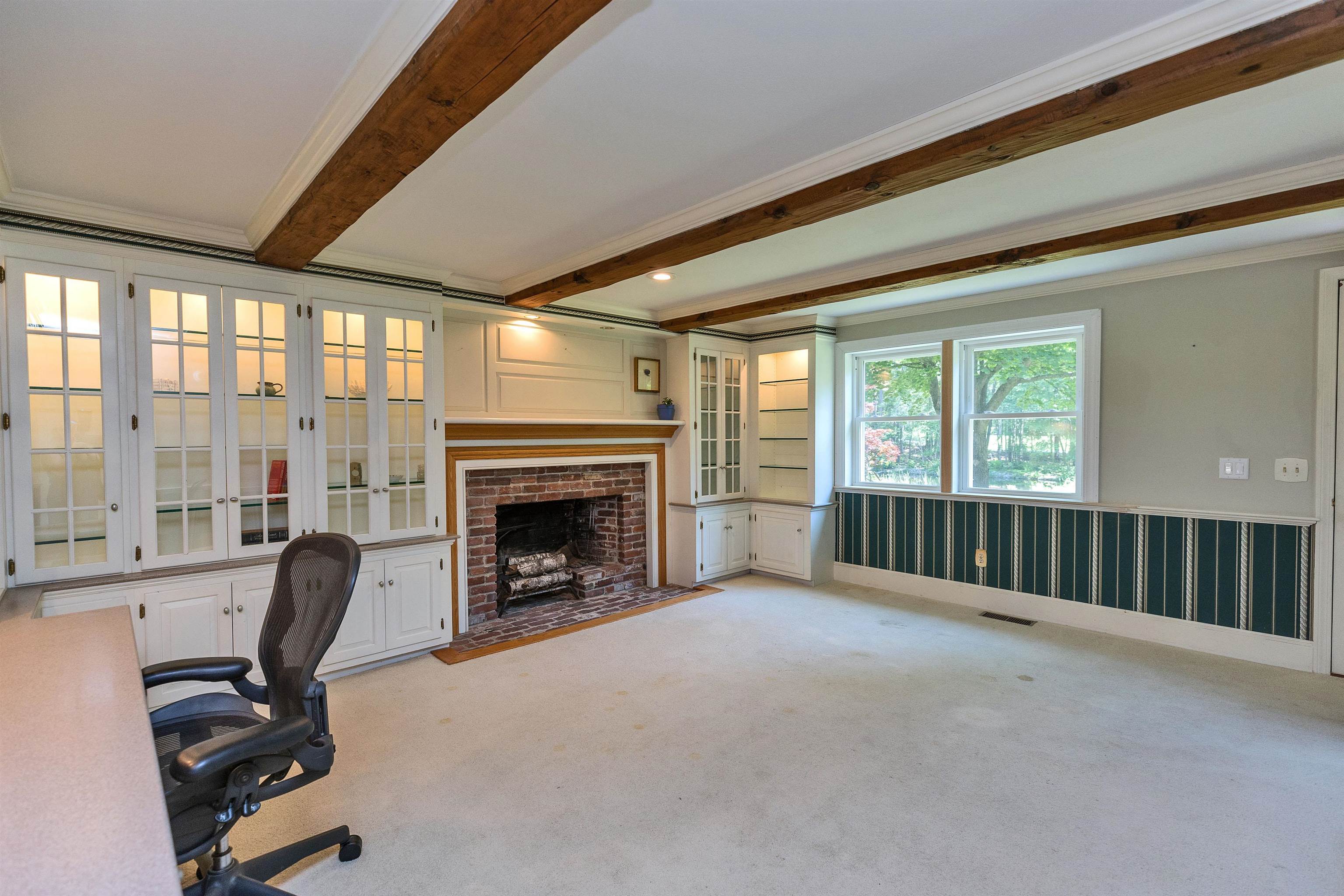 Mont Vernon, New Hampshire, 03057, United States, 3 Bedrooms Bedrooms, ,2 BathroomsBathrooms,Residential,For Sale,1868452