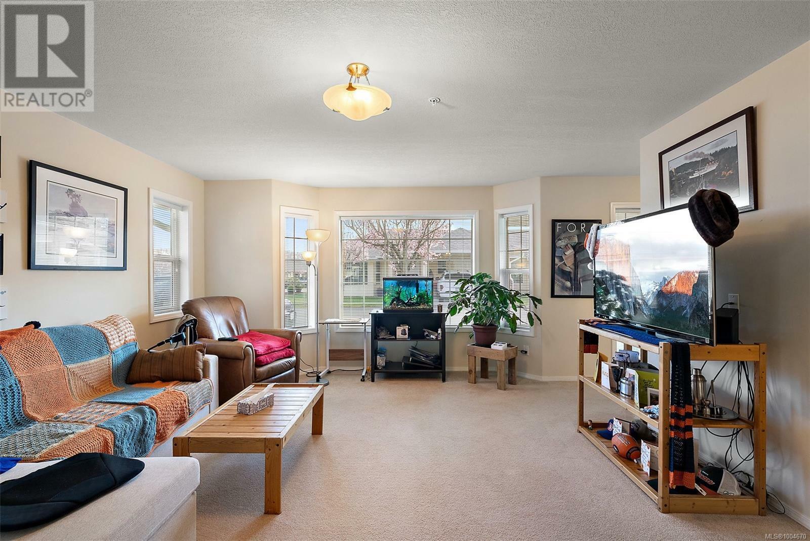 DUNCAN, British Columbia, V9L 2S2, CA, 2 Bedrooms Bedrooms, ,2 BathroomsBathrooms,Residential,For Sale,1875397