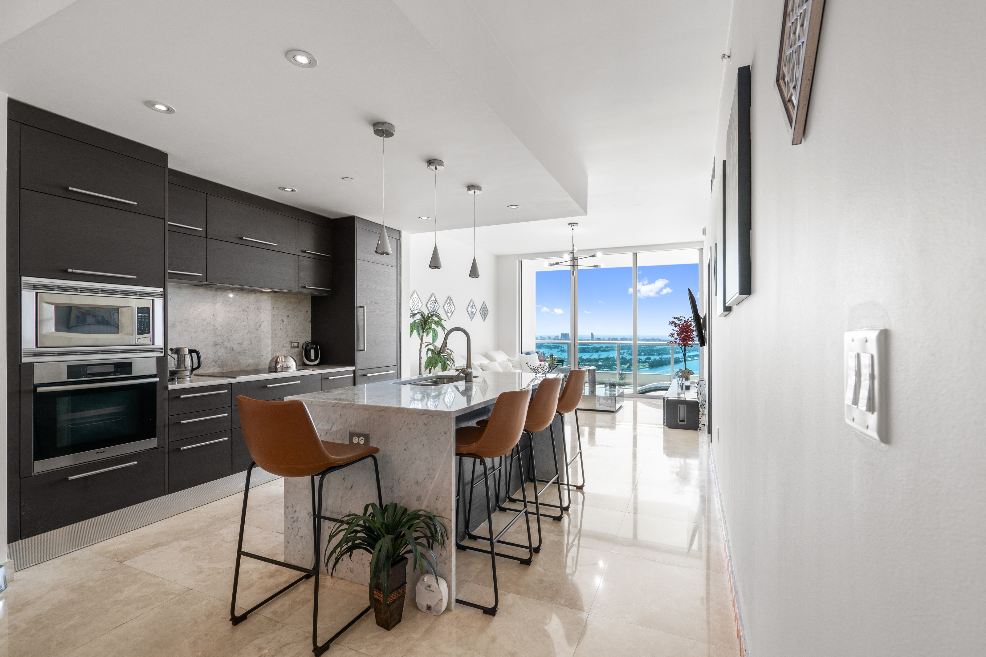  900 Biscayne Blvd, Miami, FL, 33132 - 物件實景
