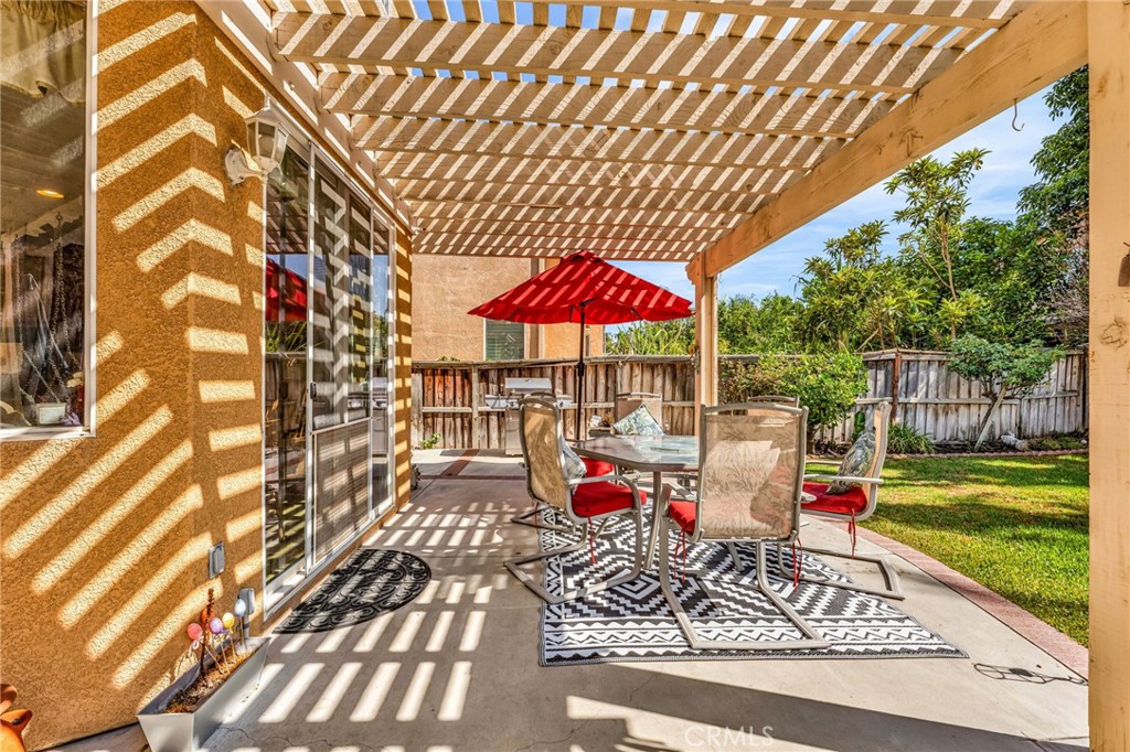 Eastvale, California, 92880, United States, 4 Bedrooms Bedrooms, ,3 BathroomsBathrooms,Residential,For Sale,1976783