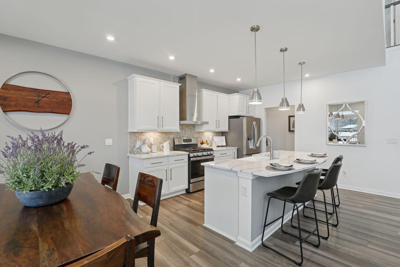 Covington, Kentucky, 41017, United States, 3 Bedrooms Bedrooms, ,3 BathroomsBathrooms,Residential,For Sale,2002248