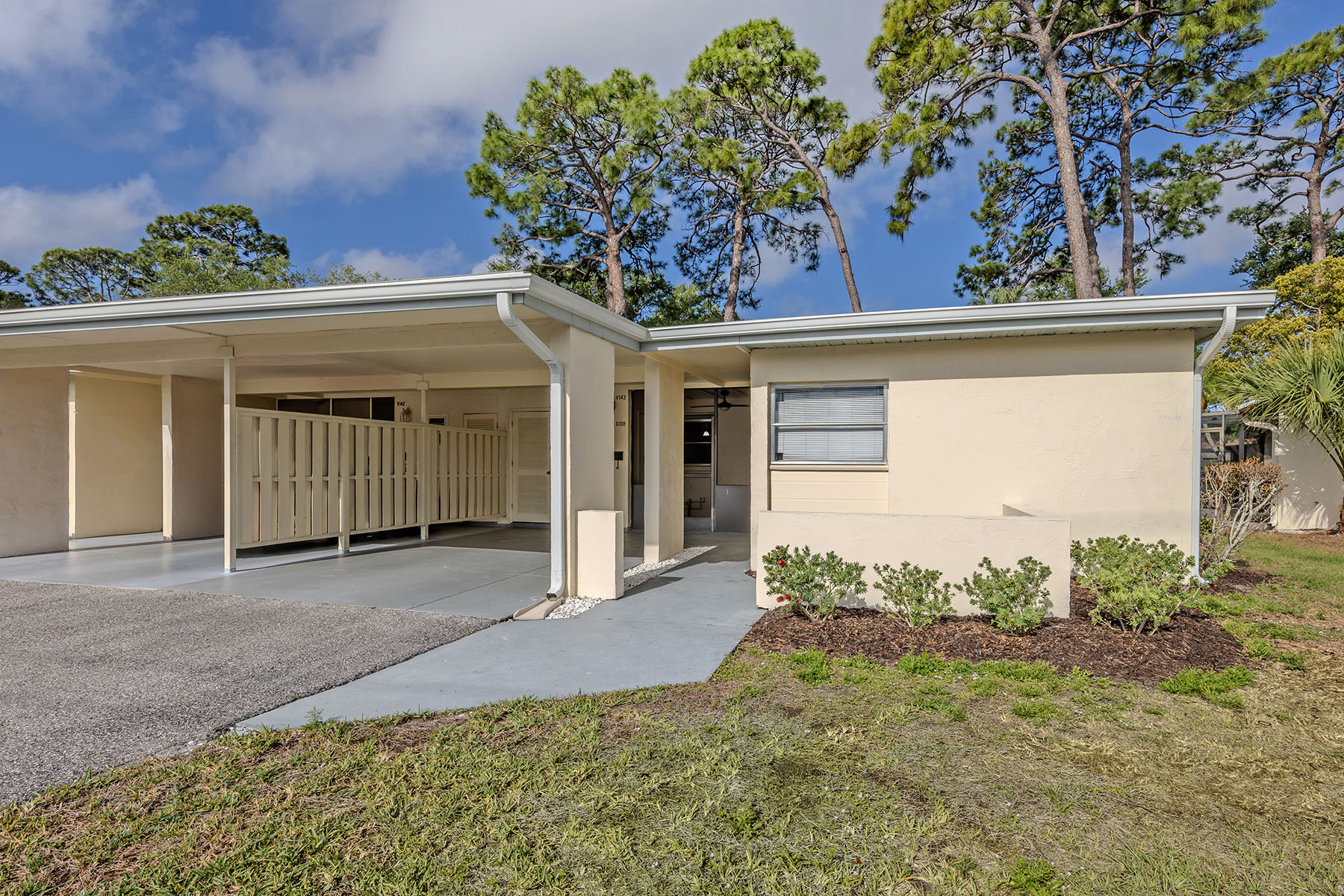  VILLAGE IN THE PINES - 物件實景