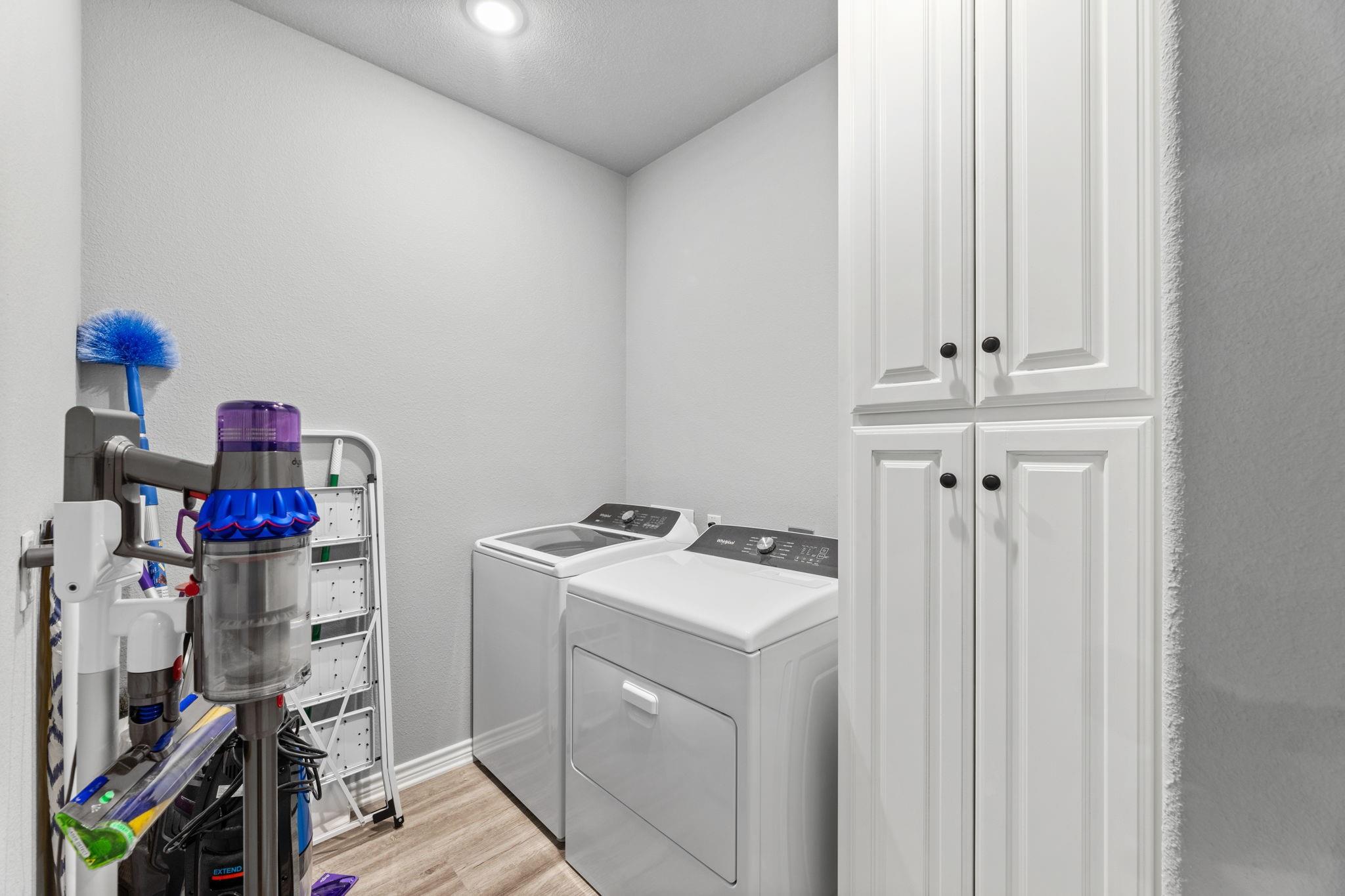 Wills Point, Texas, 75169, United States, 5 Bedrooms Bedrooms, ,5 BathroomsBathrooms,Residential,For Sale,2002529