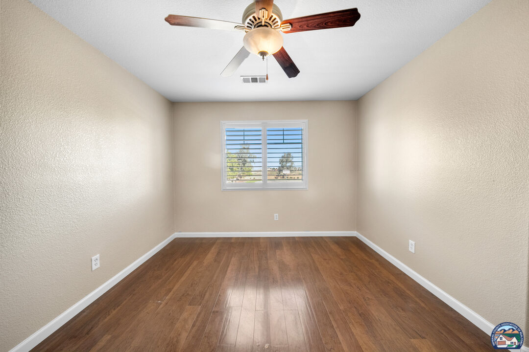 Imperial, California, 92251, United States, 4 Bedrooms Bedrooms, ,2 BathroomsBathrooms,Residential,For Sale,2001743