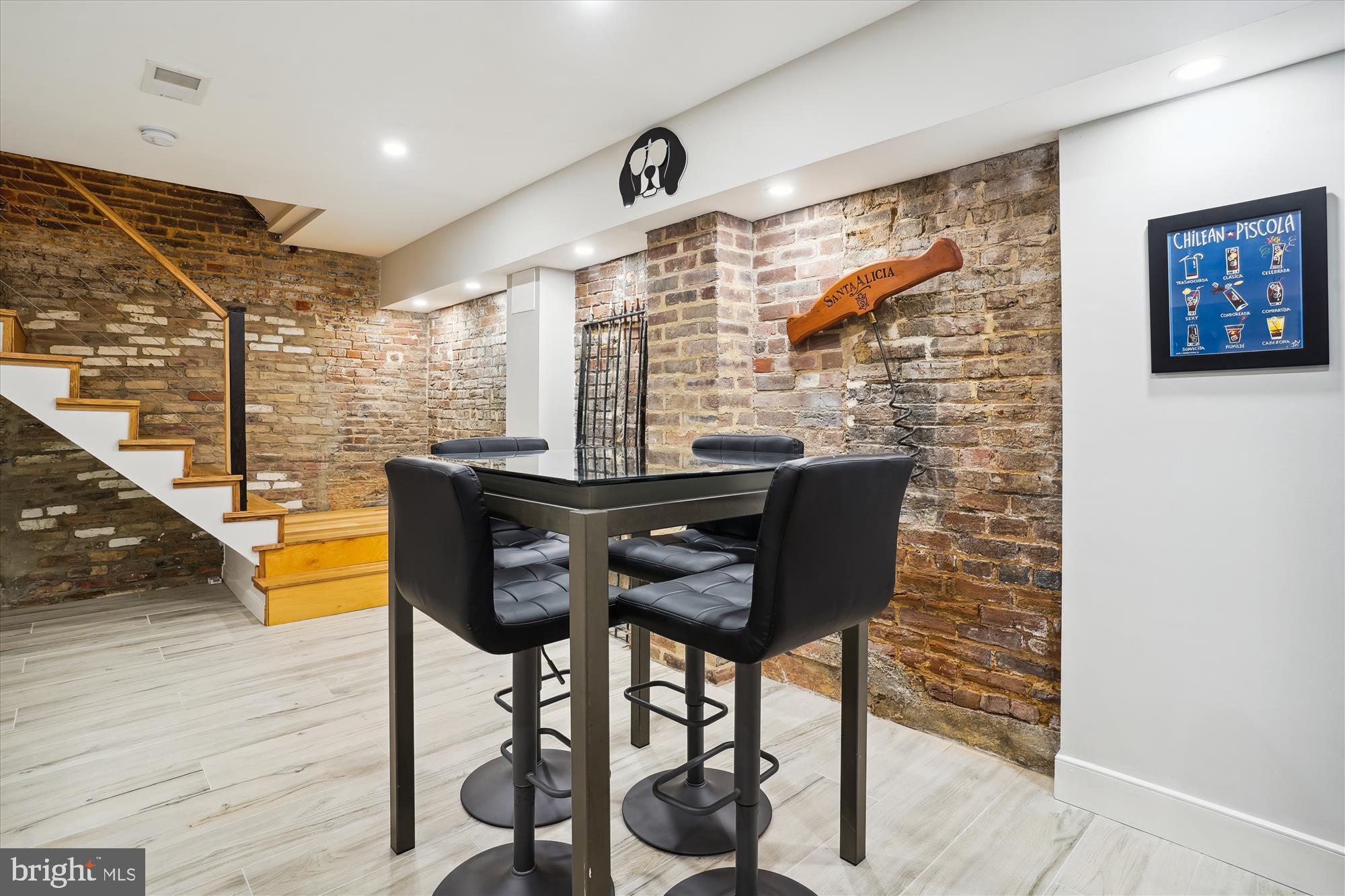 Alexandria, Virginia, 22314, United States, 3 Bedrooms Bedrooms, ,4 BathroomsBathrooms,Residential,For Sale,1936981