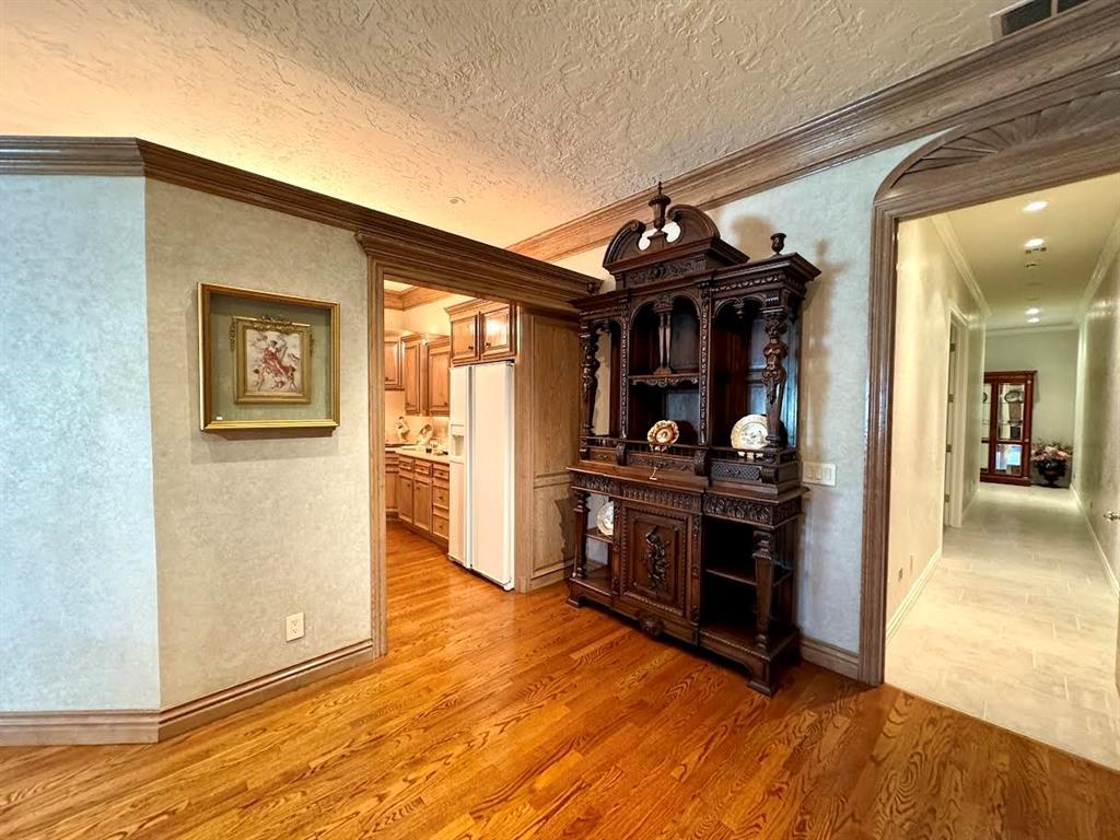 Chickasha, Oklahoma, 73018, United States, 7 Bedrooms Bedrooms, ,7 BathroomsBathrooms,Residential,For Sale,1921777