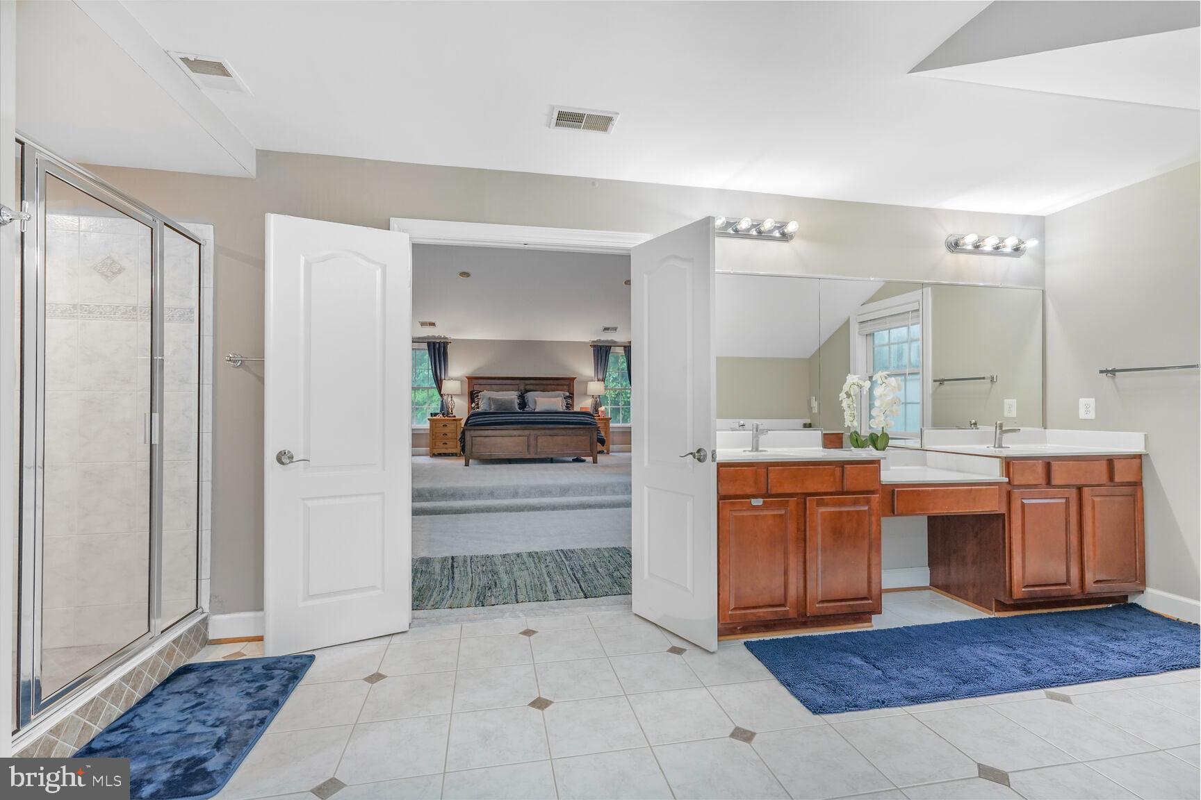 Woodbridge, Virginia, 22192, United States, 5 Bedrooms Bedrooms, ,5 BathroomsBathrooms,Residential,For Sale,1825491