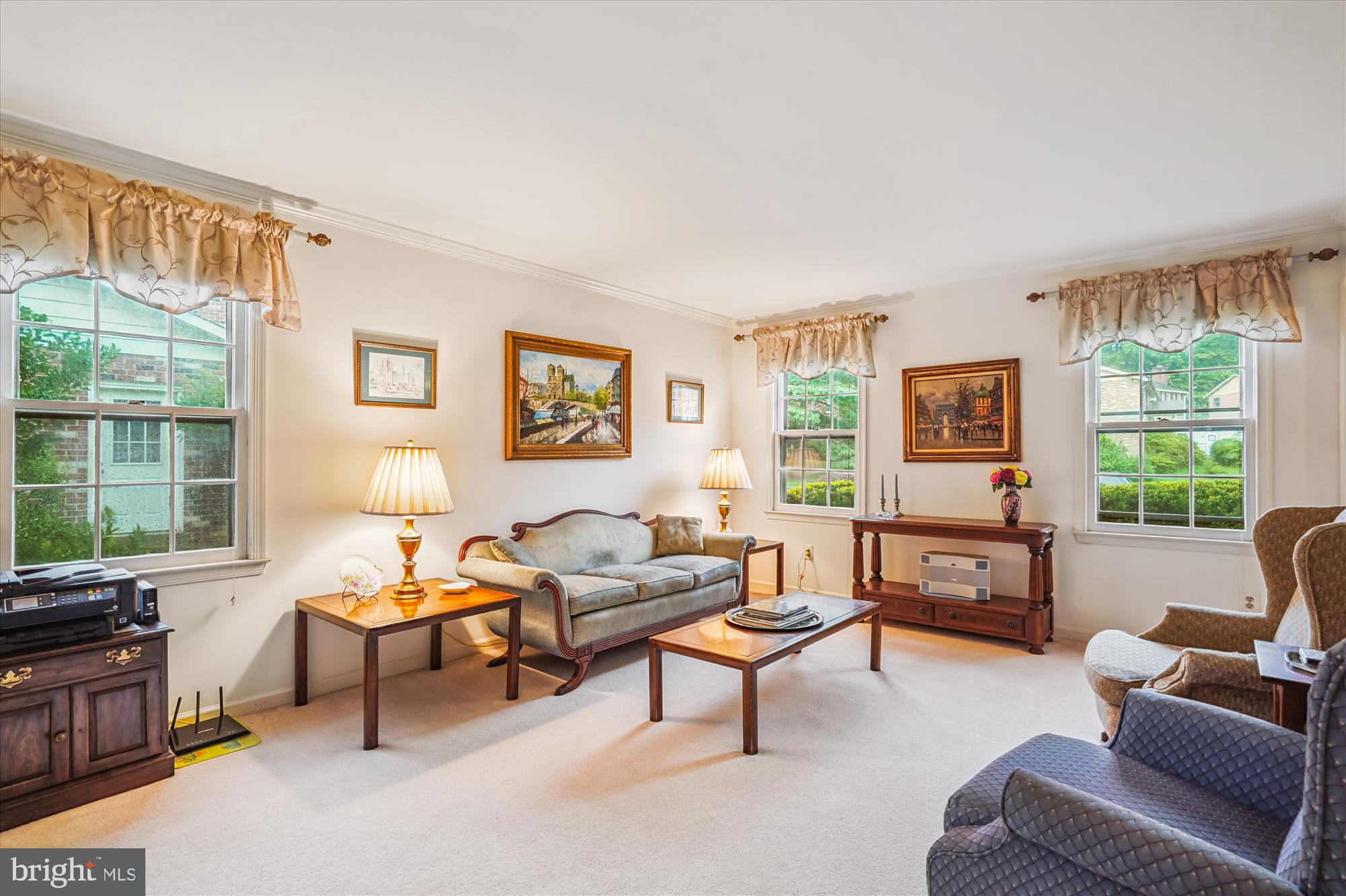 Burke, Virginia, 22015, United States, 5 Bedrooms Bedrooms, ,4 BathroomsBathrooms,Residential,For Sale,1905791