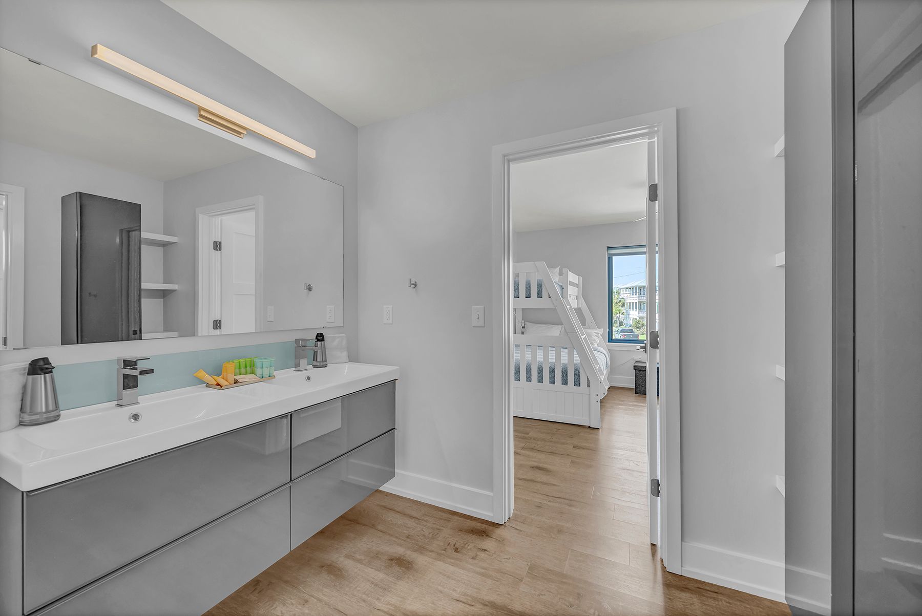  834 Fort Fisher Boulevard North, Kure Beach, NC 28449 - 物件實景