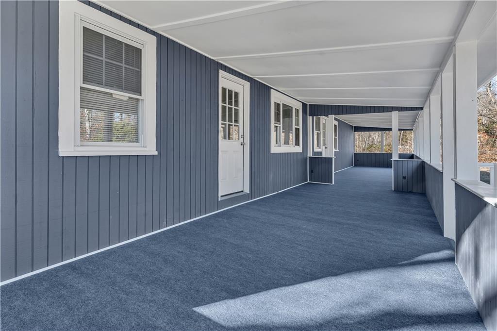 Burrillville, Rhode Island, 02859, United States, 5 Bedrooms Bedrooms, ,3 BathroomsBathrooms,Residential,For Sale,2008536