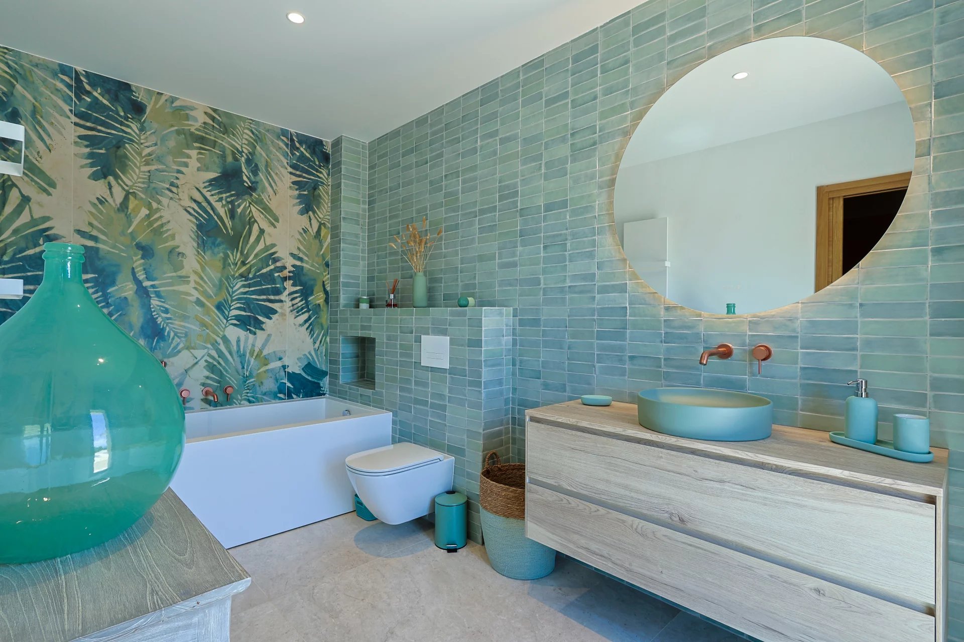 Carqueiranne, Provence-Alpes-Côte d’Azur, 83320, FR, 4 Bedrooms Bedrooms, ,3 BathroomsBathrooms,Residential,For Sale,2000914