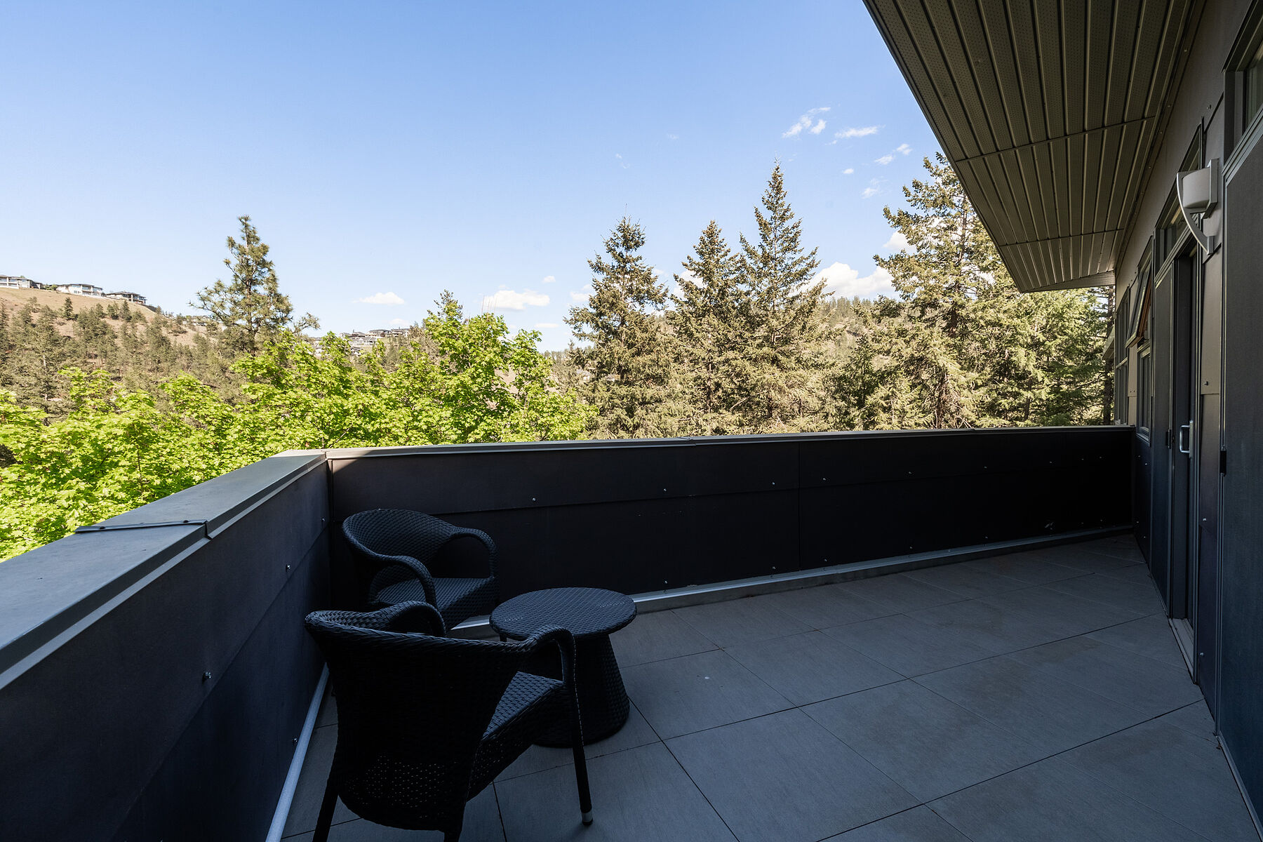  Architectural Glenmore Home - 物件實景