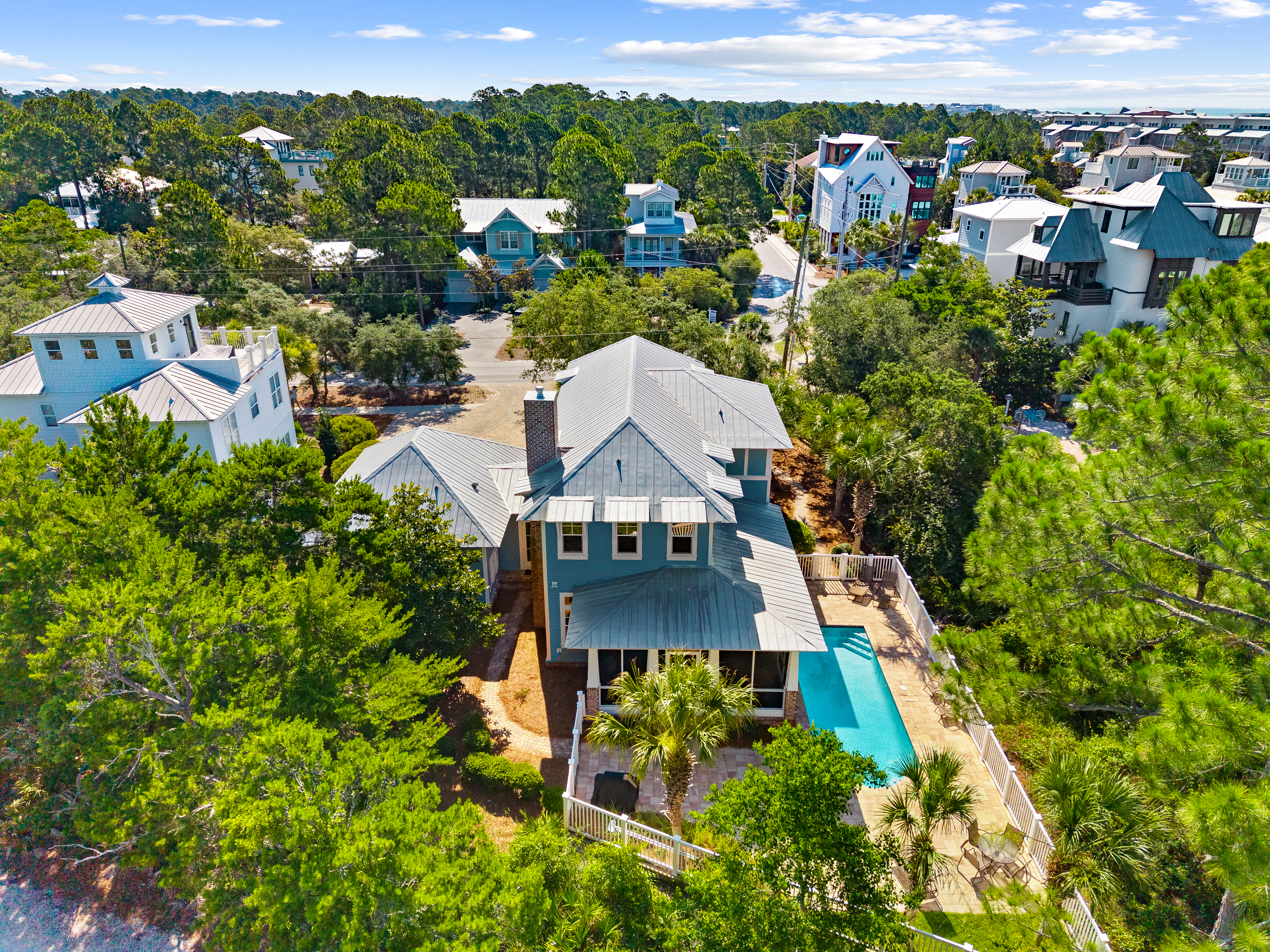  Custom Coastal Home with Privacy, Pool & No HOA - 物件實景