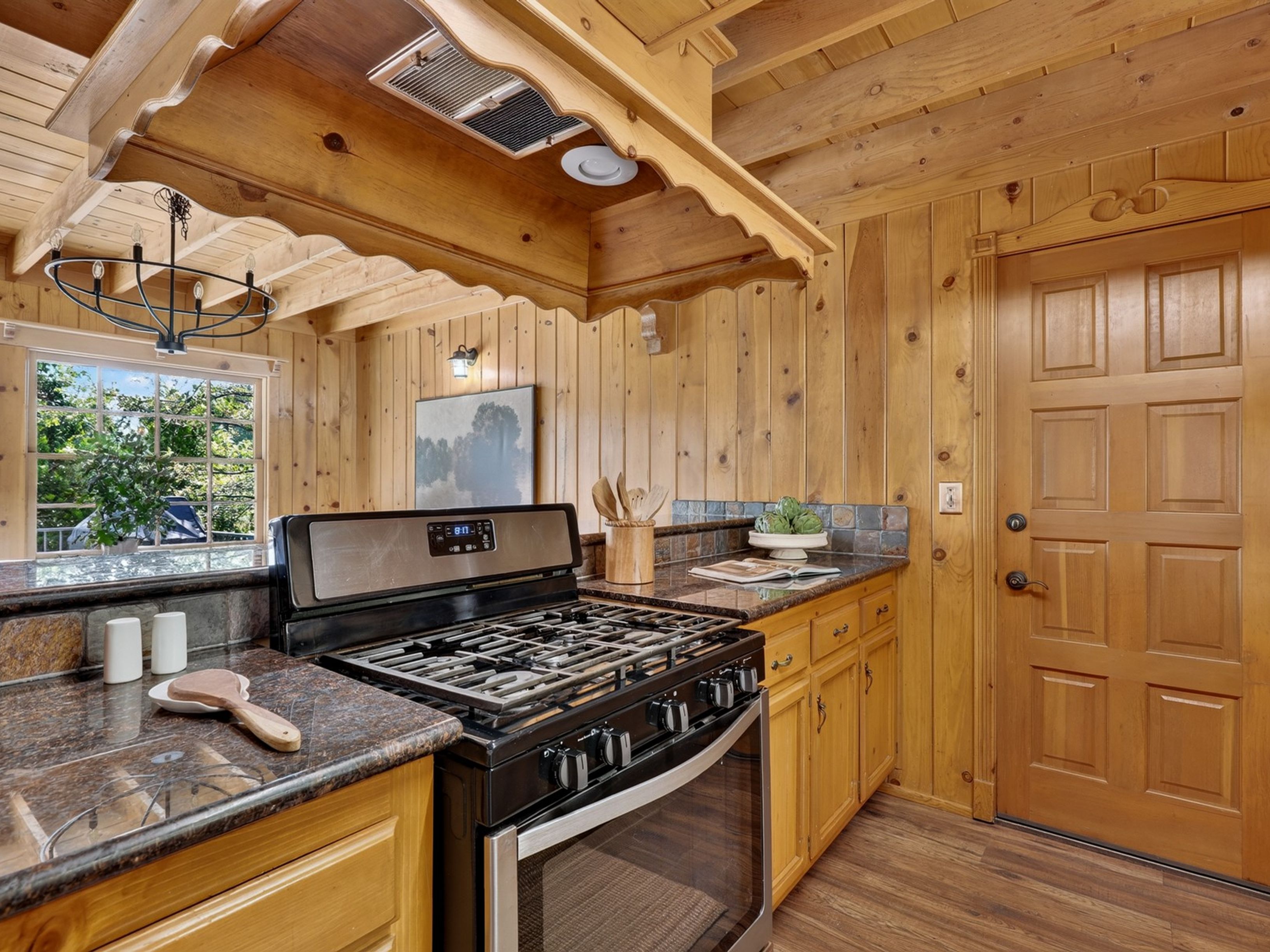  349 Golf Course Road, Lake Arrowhead, CA 92352 - 物件實景