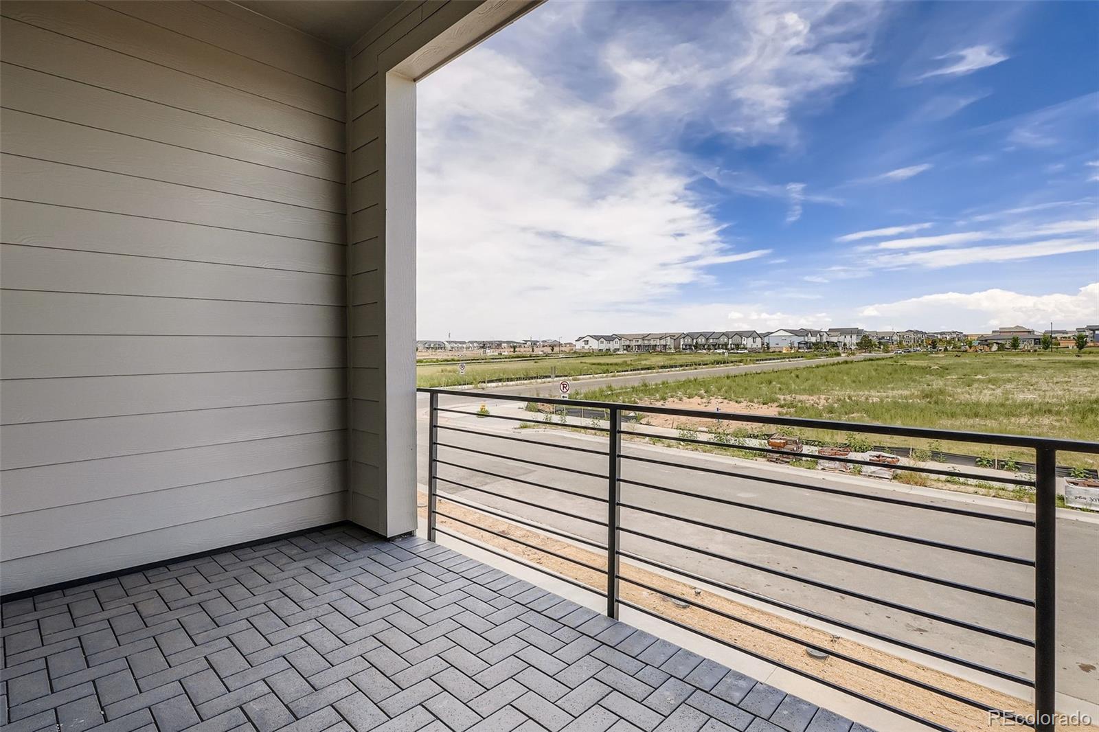 Aurora, Colorado, 80019, United States, 4 Bedrooms Bedrooms, ,4 BathroomsBathrooms,Residential,For Sale,1902538