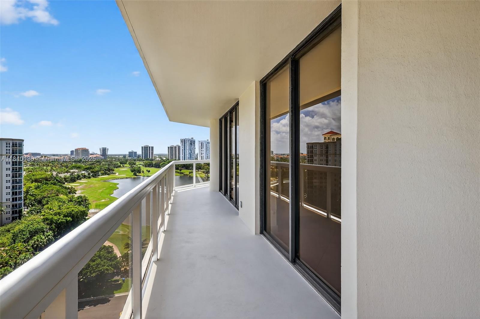 Aventura, Florida, 33180, United States, 2 Bedrooms Bedrooms, ,2 BathroomsBathrooms,Residential,For Sale,1898745