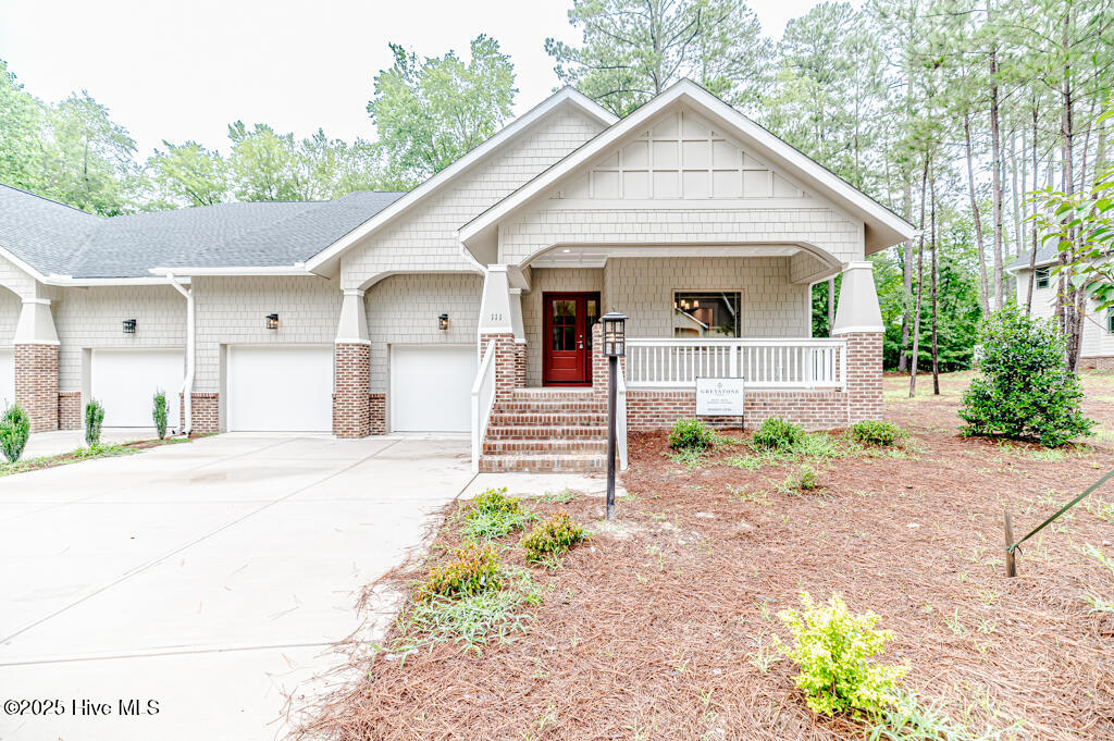 Pinehurst, North Carolina, 28374, United States, 4 Bedrooms Bedrooms, ,4 BathroomsBathrooms,Residential,For Sale,1895891