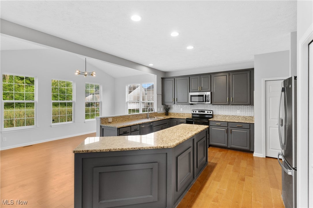 Reminderville, Ohio, 44202, United States, 4 Bedrooms Bedrooms, ,4 BathroomsBathrooms,Residential,For Sale,1900733